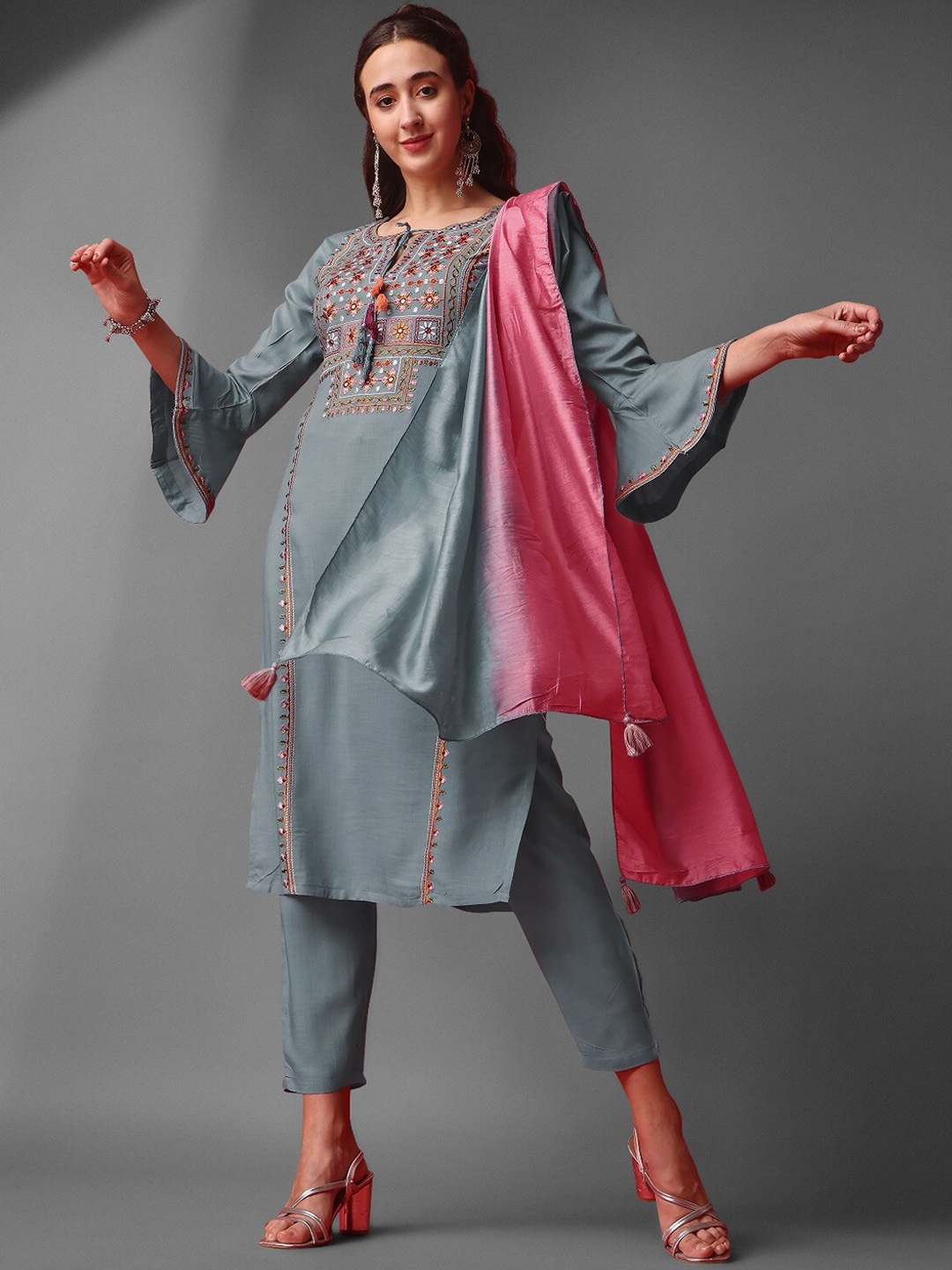 

KALINI Ethnic Motifs Embroidered Thread Work Kurta with Trousers & Dupatta, Grey