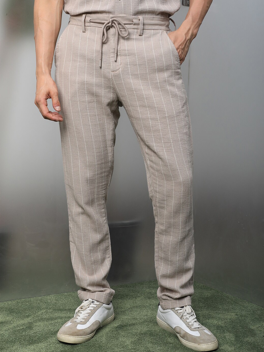 

RARE RABBIT Men Nanot Drawstring Striped Cotton Slim Fit Trouser, Beige