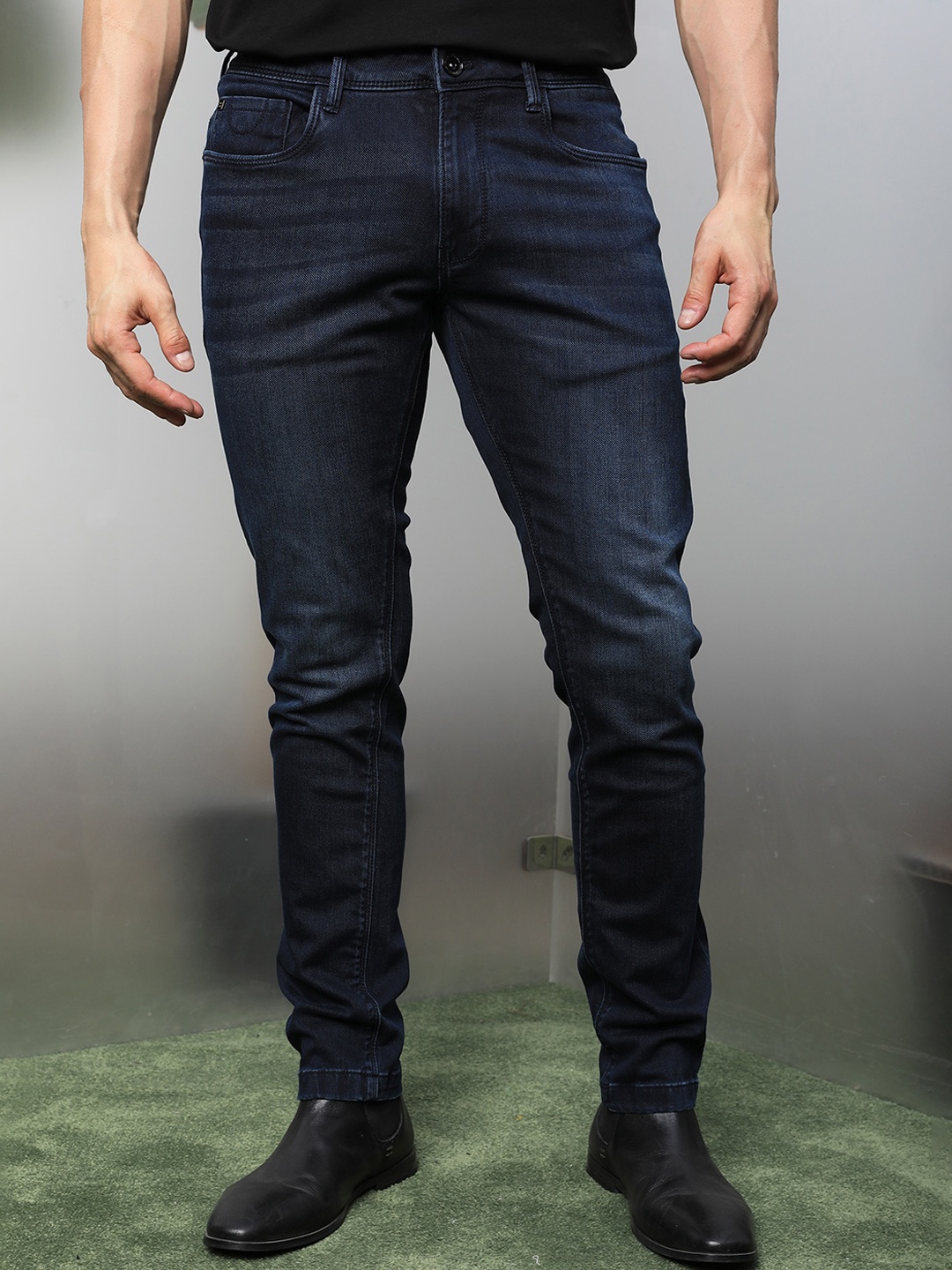 

RARE RABBIT Men Chevillon Mid-Rise Slim Fit Jeans, Navy blue