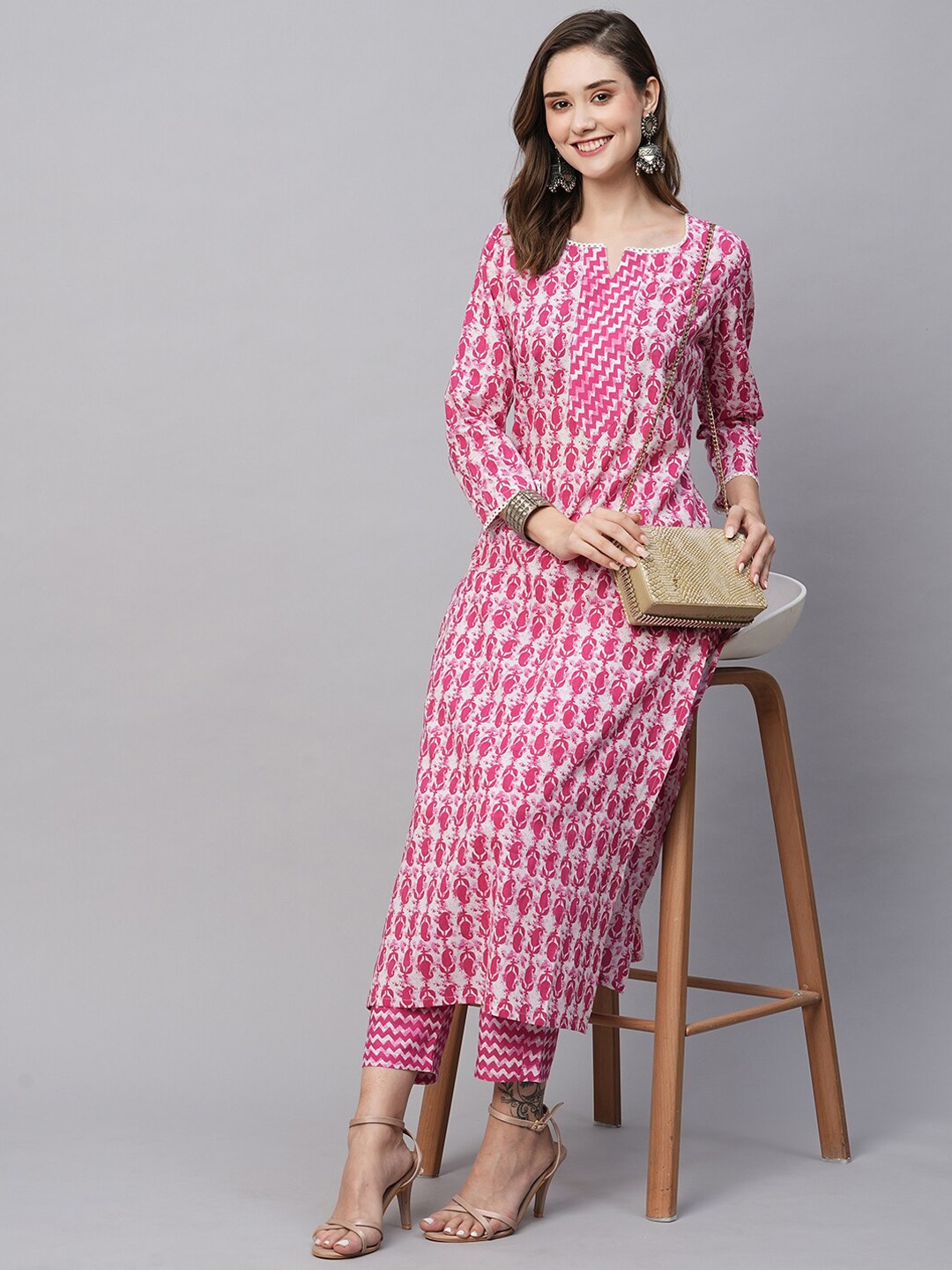

KALINI Ethnic Motifs Printed Regular Kurta With Trousers, Pink
