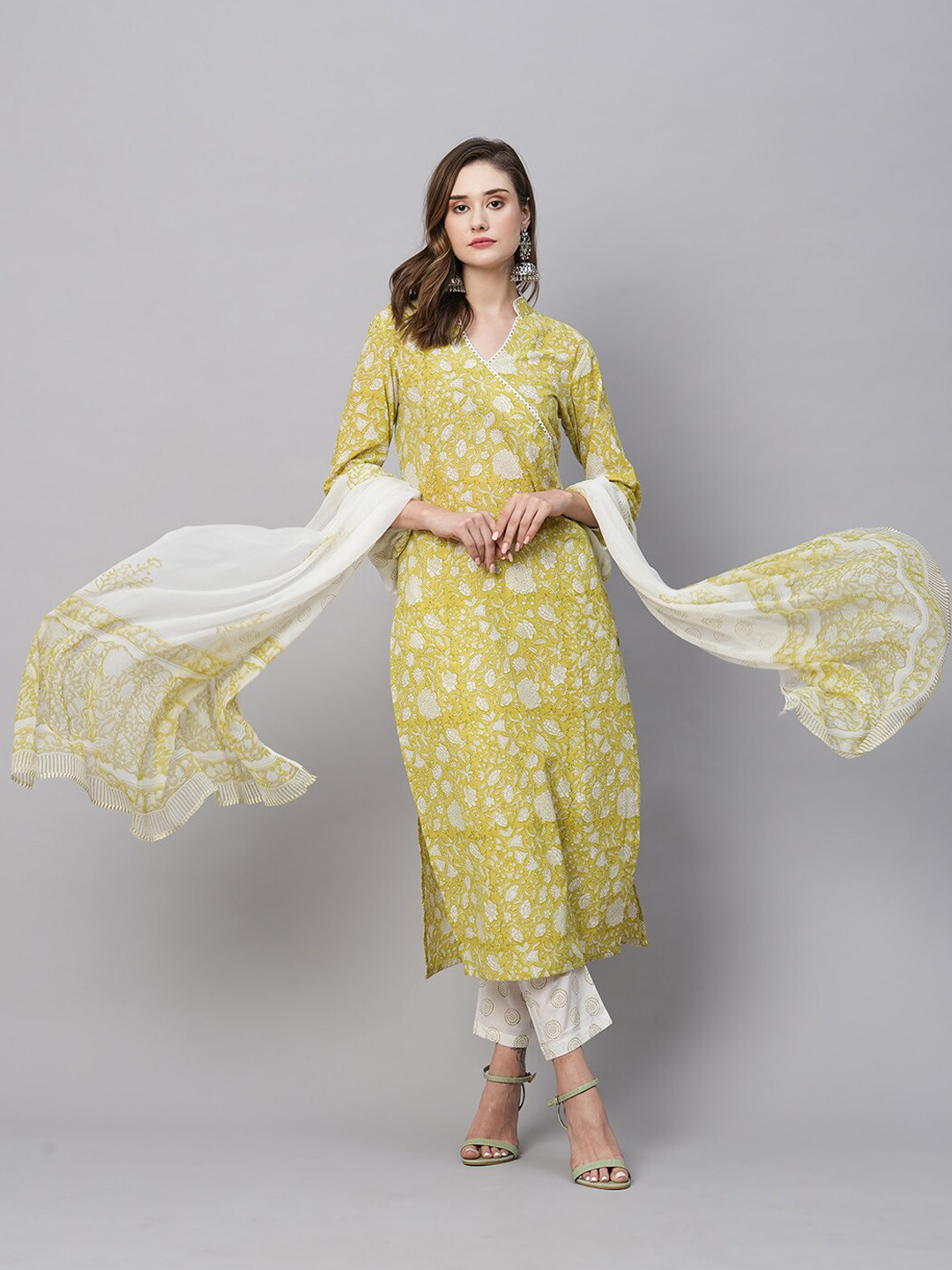 

KALINI Ethnic Motifs Printed Regular Kurta with Trousers & With Dupatta, Green