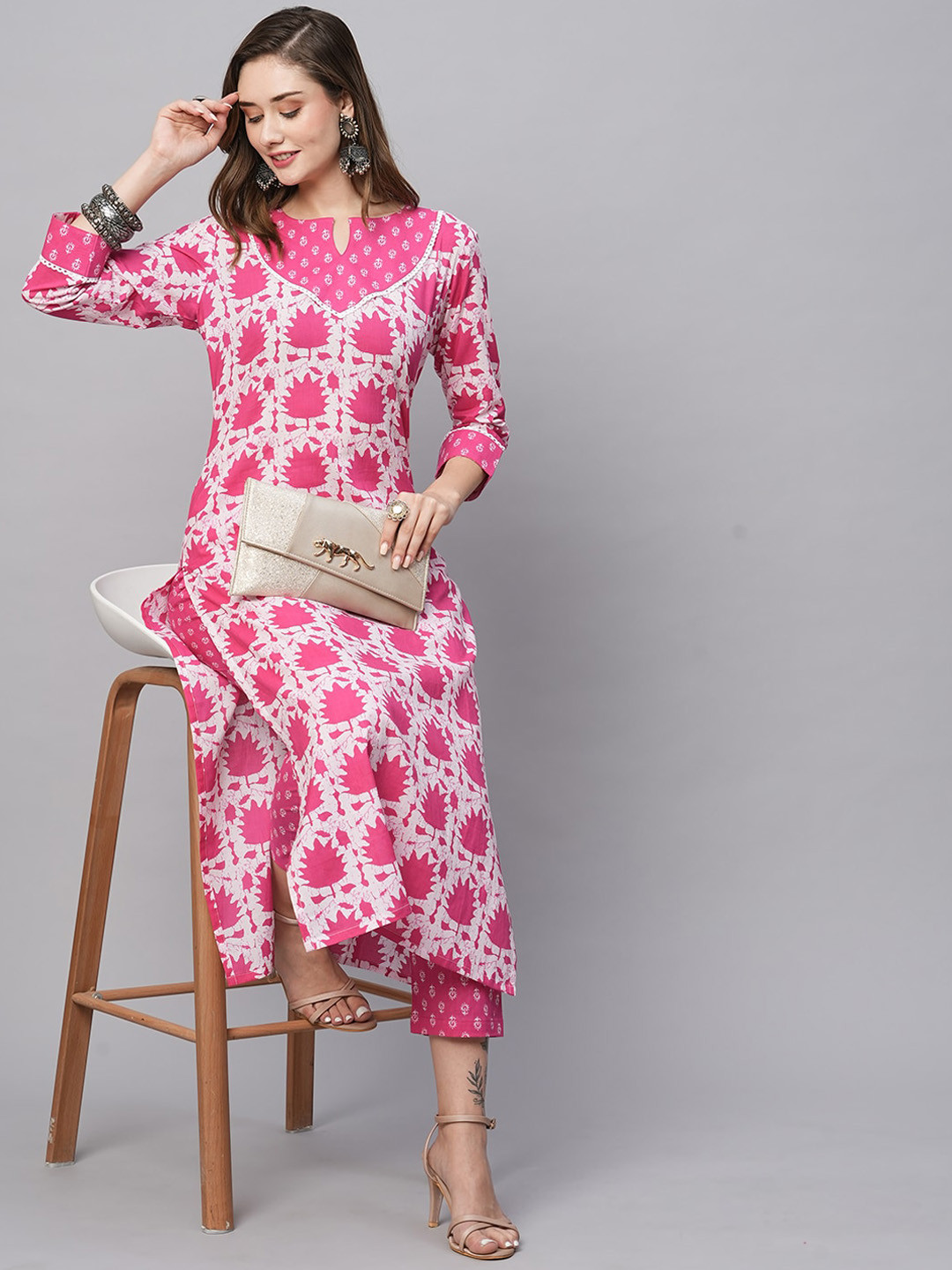 

KALINI Ethnic Motifs Printed Regular Kurta With Trousers, Pink
