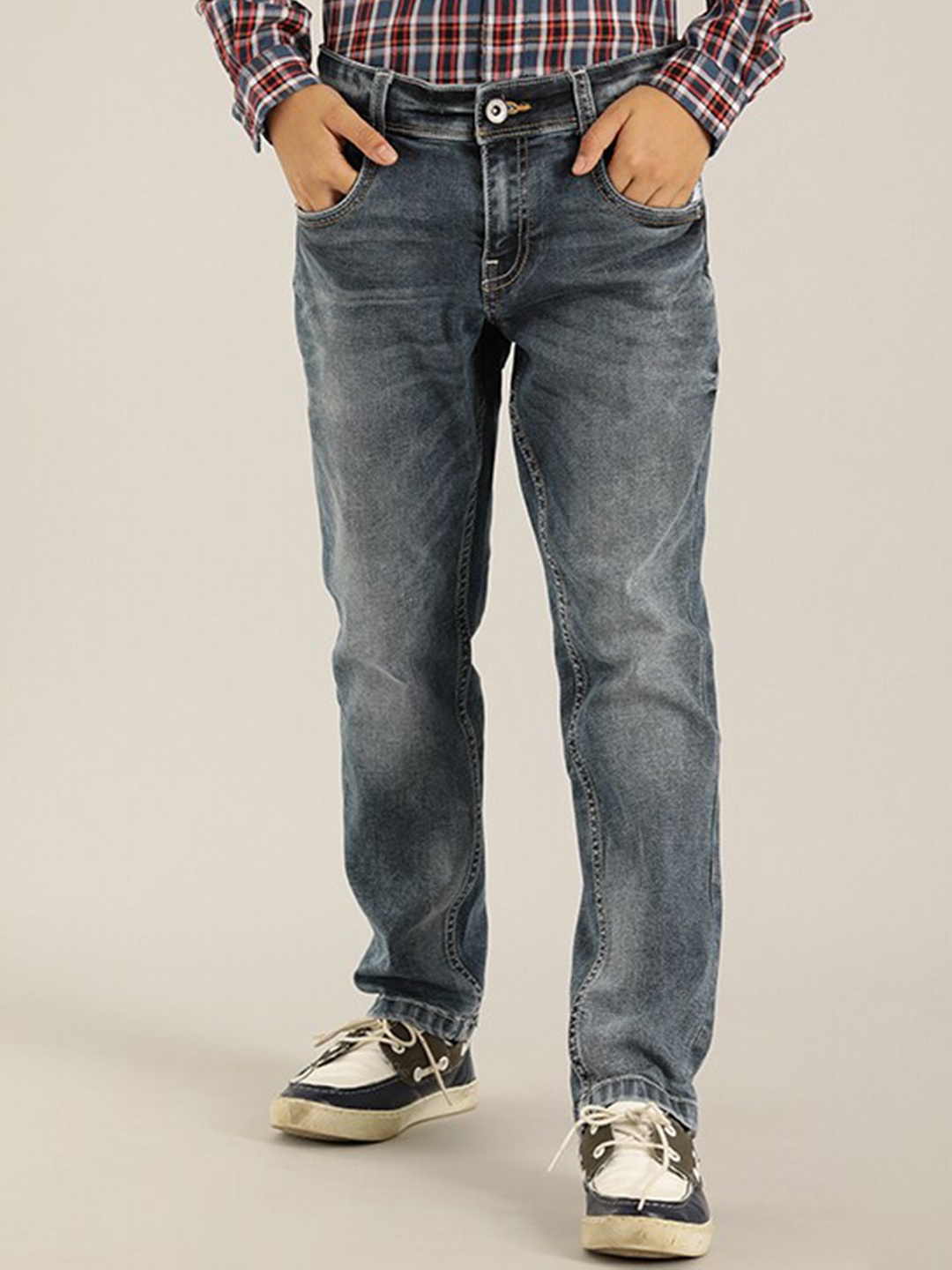 

Indian Terrain Boys Mid-Rise Heavy Fade Pure Cotton Jeans, Grey
