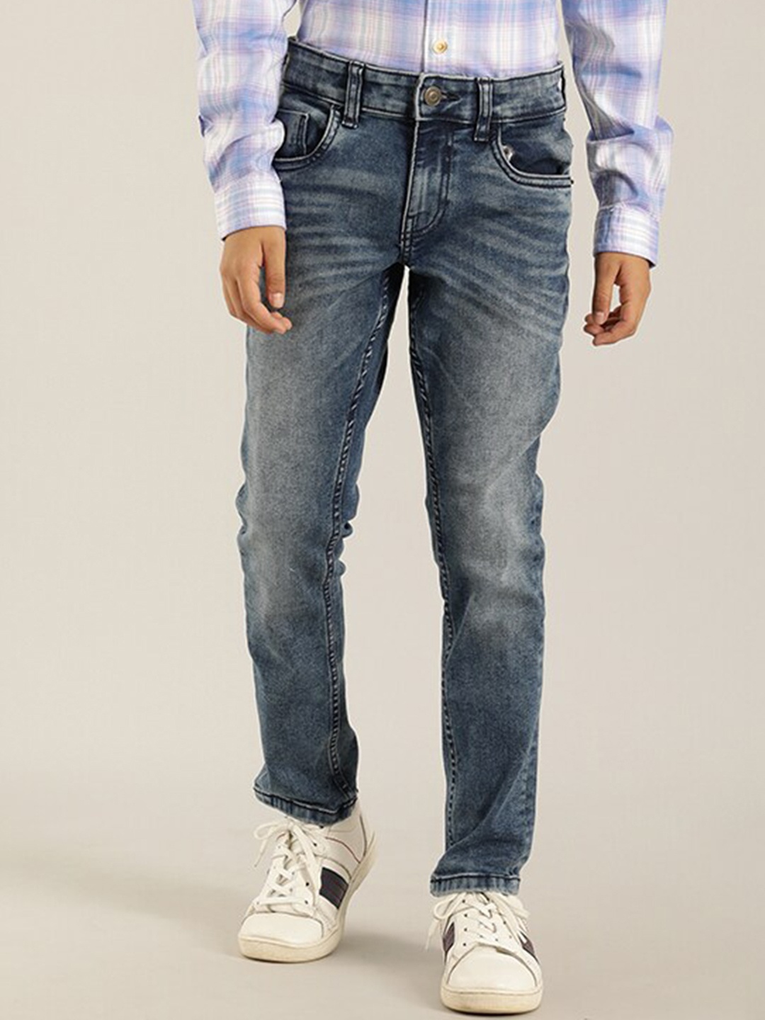 

Indian Terrain Boys Mid-Rise Heavy Fade Pure Cotton Jeans, Blue