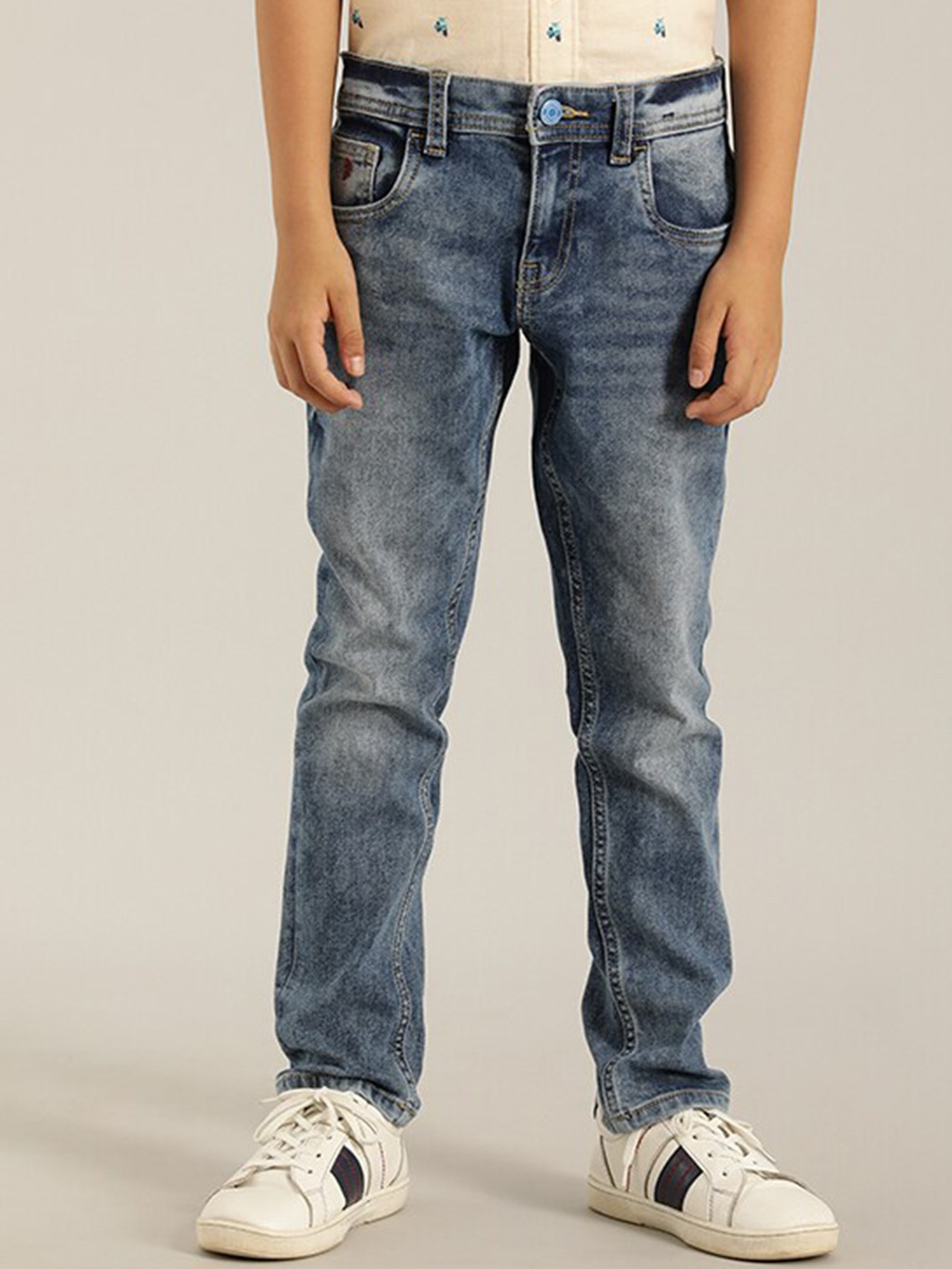 

Indian Terrain Boys Mid-Rise Heavy Fade Pure Cotton Jeans, Blue