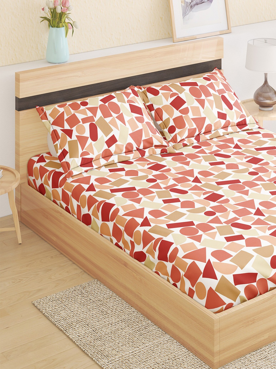 

Home Centre Pacific Juniper White Geometric 144 TC Queen Bedsheet With 2 Pillow Covers