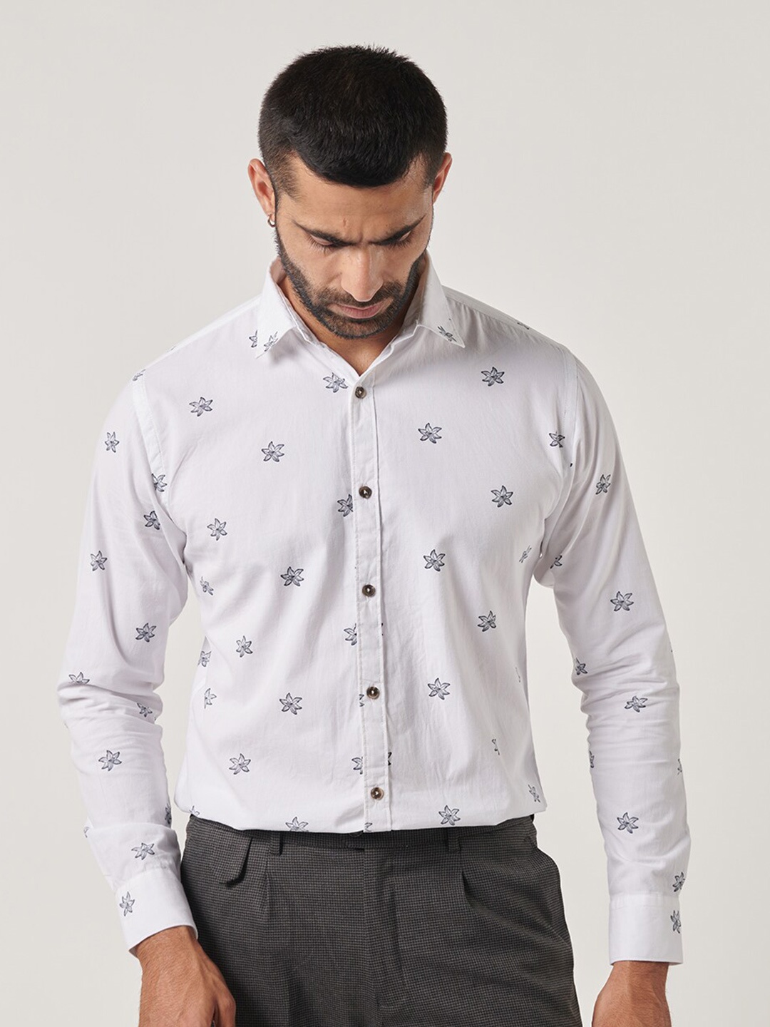 

MR BUTTON Spread Collar Long Sleeves Floral Printed Slim Fit Casual Cotton Shirt, White