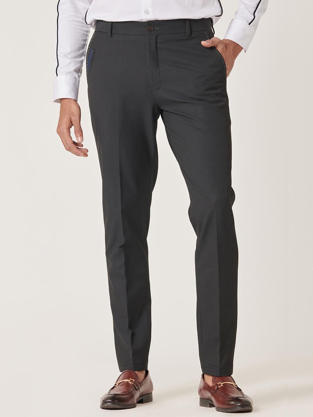 

MR BUTTON Men Mid-Rise Slim Fit Foramal Trousers, Black