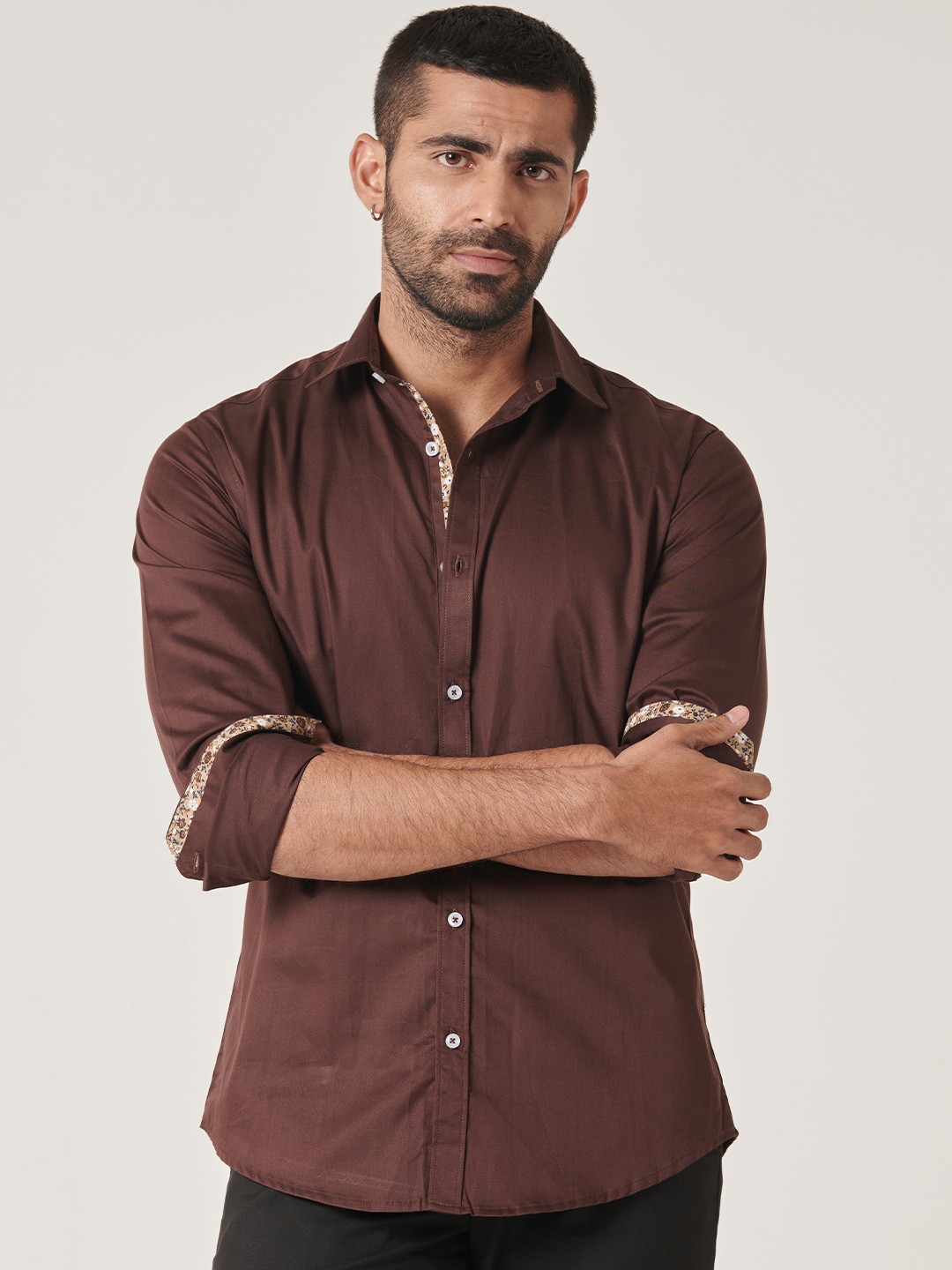 

MR BUTTON Spread Collar Long Sleeves Slim Fit Casual Cotton Satin Shirt, Brown