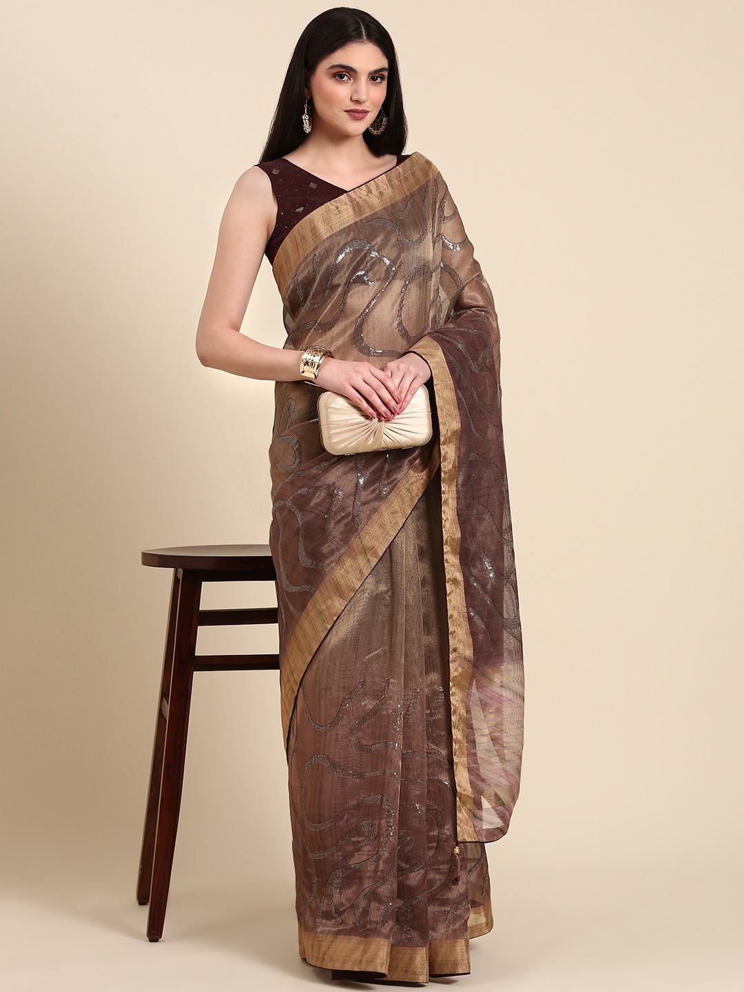 

Anouk Sequinned Silk Blend Saree, Coffee brown
