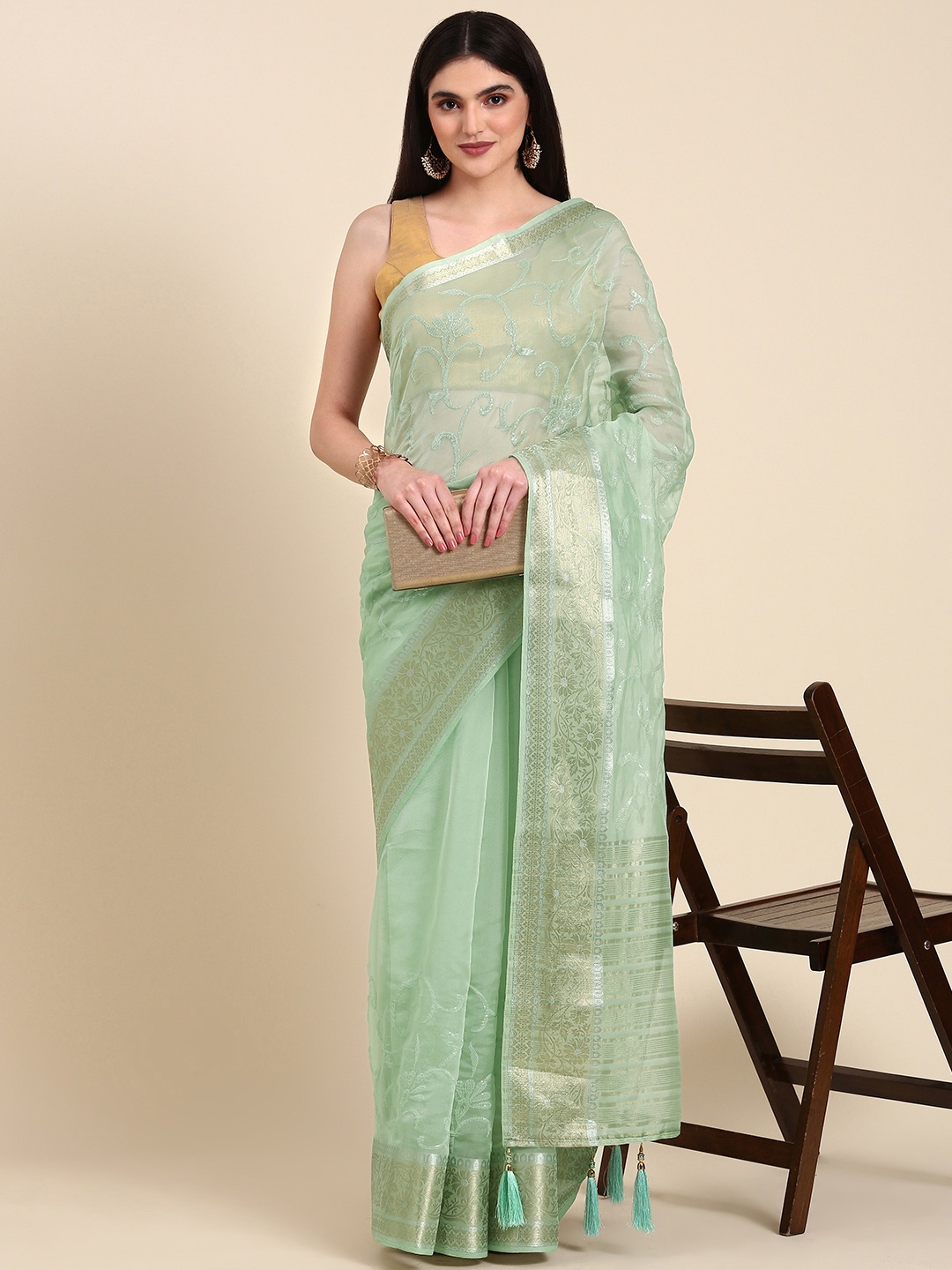 

Anouk Floral Sequinned Organza Saree, Sea green