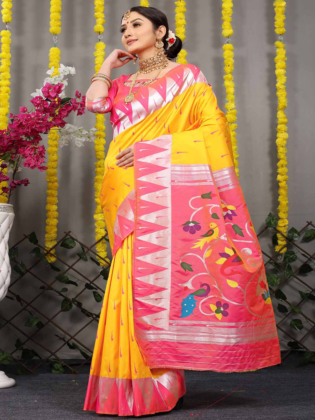 

Mitera Woven Design Zari Art Silk Saree, Yellow
