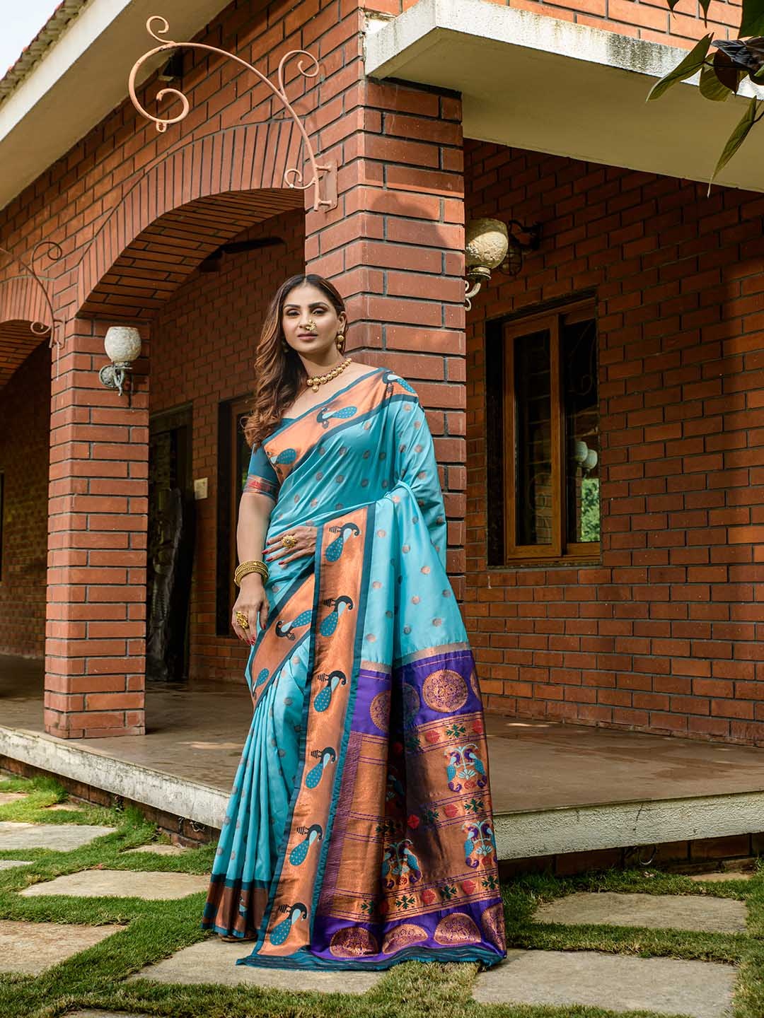 

Mitera Light Blue Woven Design Zari Art Silk Saree, Sea green