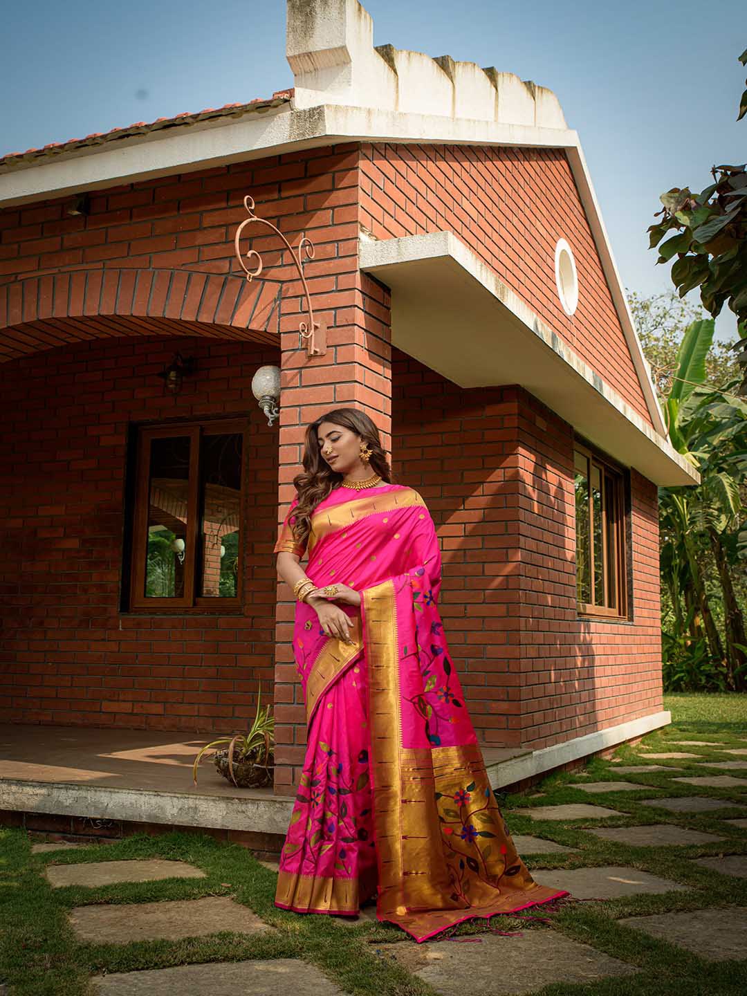 

Mitera Pink Ethnic Motifs Woven Design Art Silk Saree