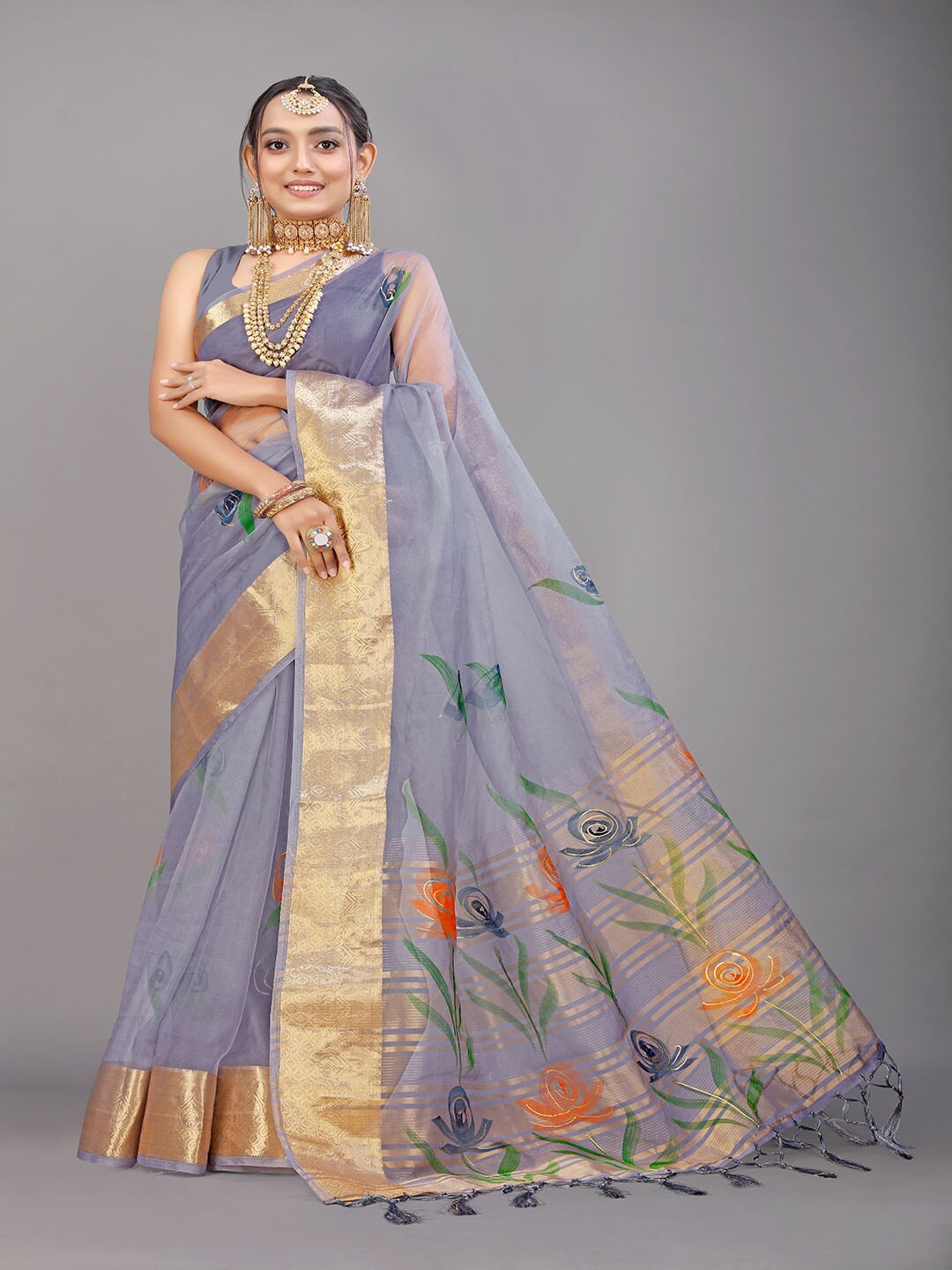 

Mitera Grey & Gold-Toned Floral Zari Organza Saree