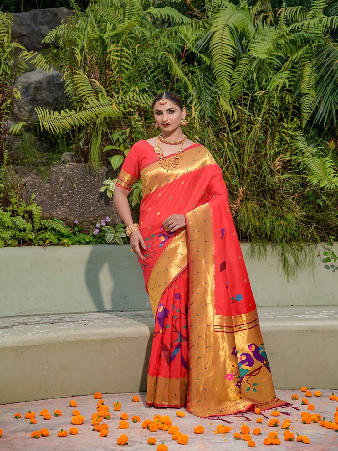 

Mitera Red & Gold-Toned Geometric Woven Design Zari Saree