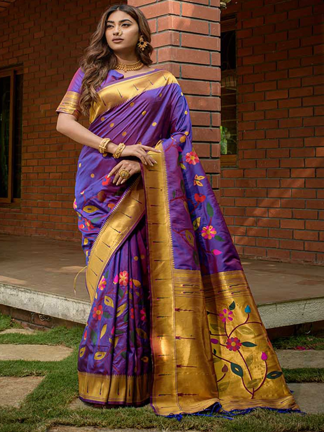 

Mitera Purple & Gold-Toned Woven Design Zari Art Silk Saree