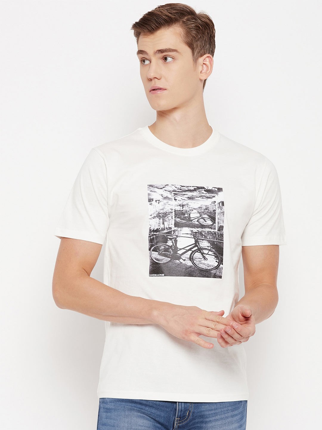 

Okane Men Green Graphic Printed Regular Fit Cotton T-shirt, White