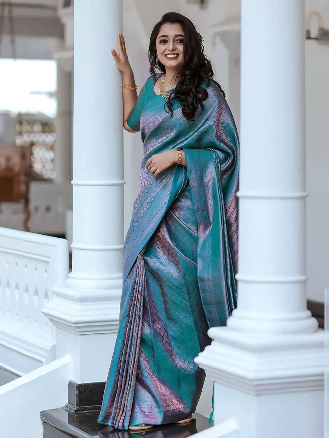 

KALINI Ethnic Motifs Woven Design Zari Banarasi Saree, Teal