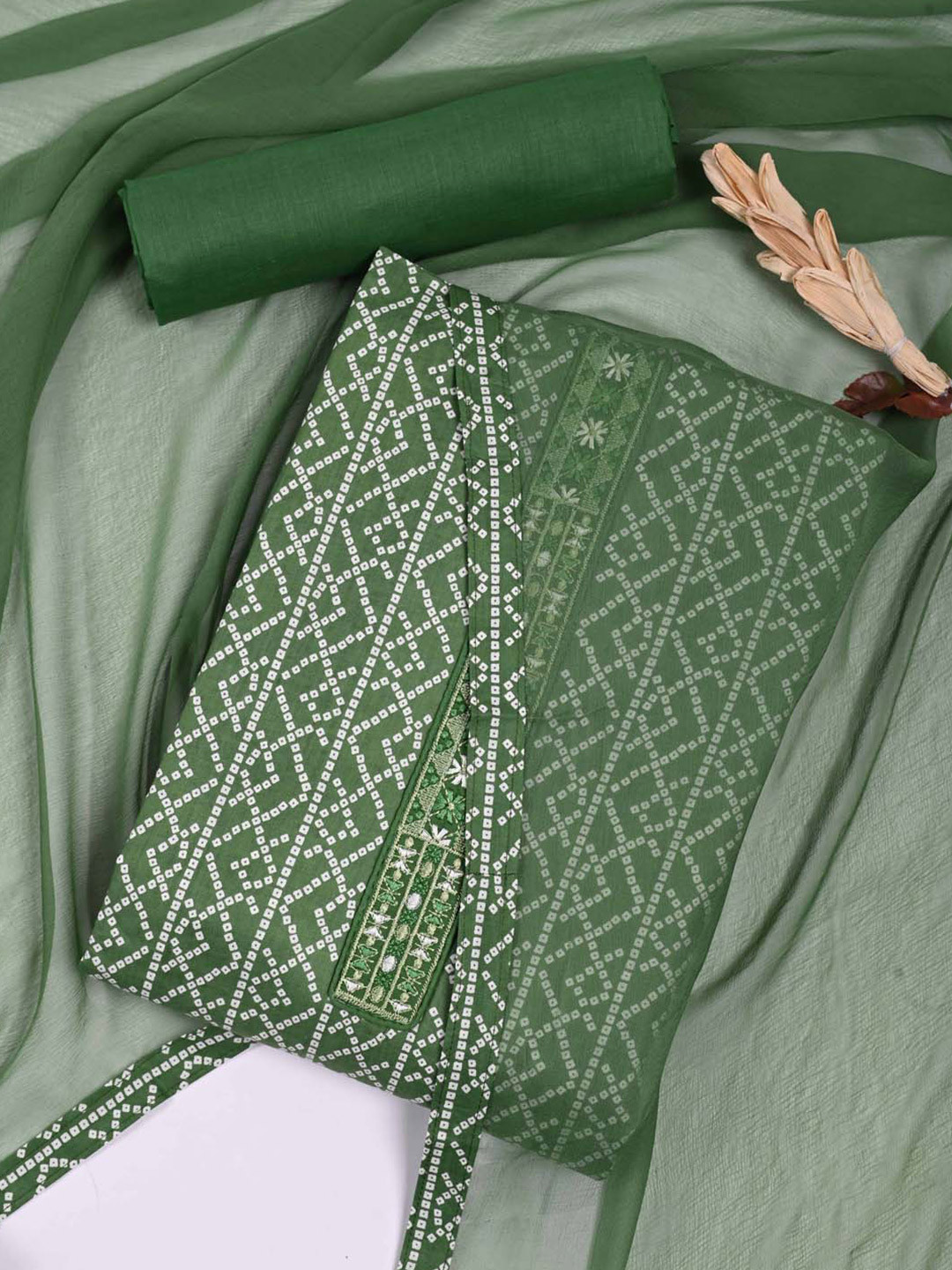 

Meena Bazaar Bandhani Printed Unstitched Dress Material, Green