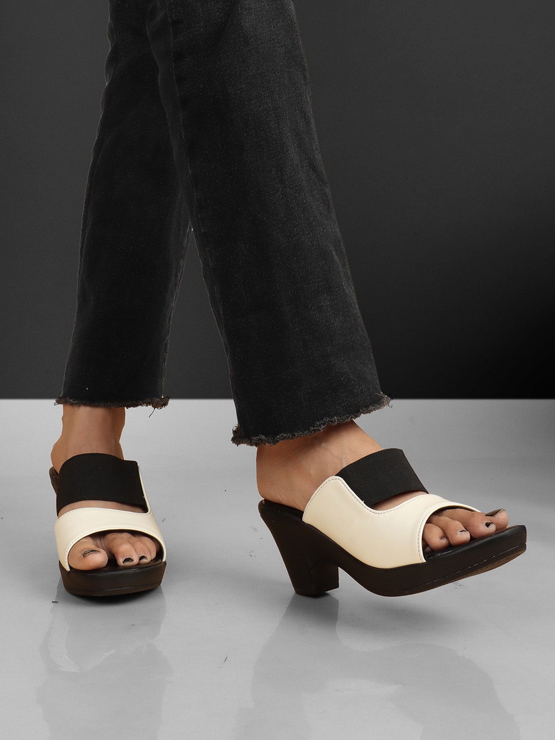 

ICONICS Colourblocked Platform Heels, White