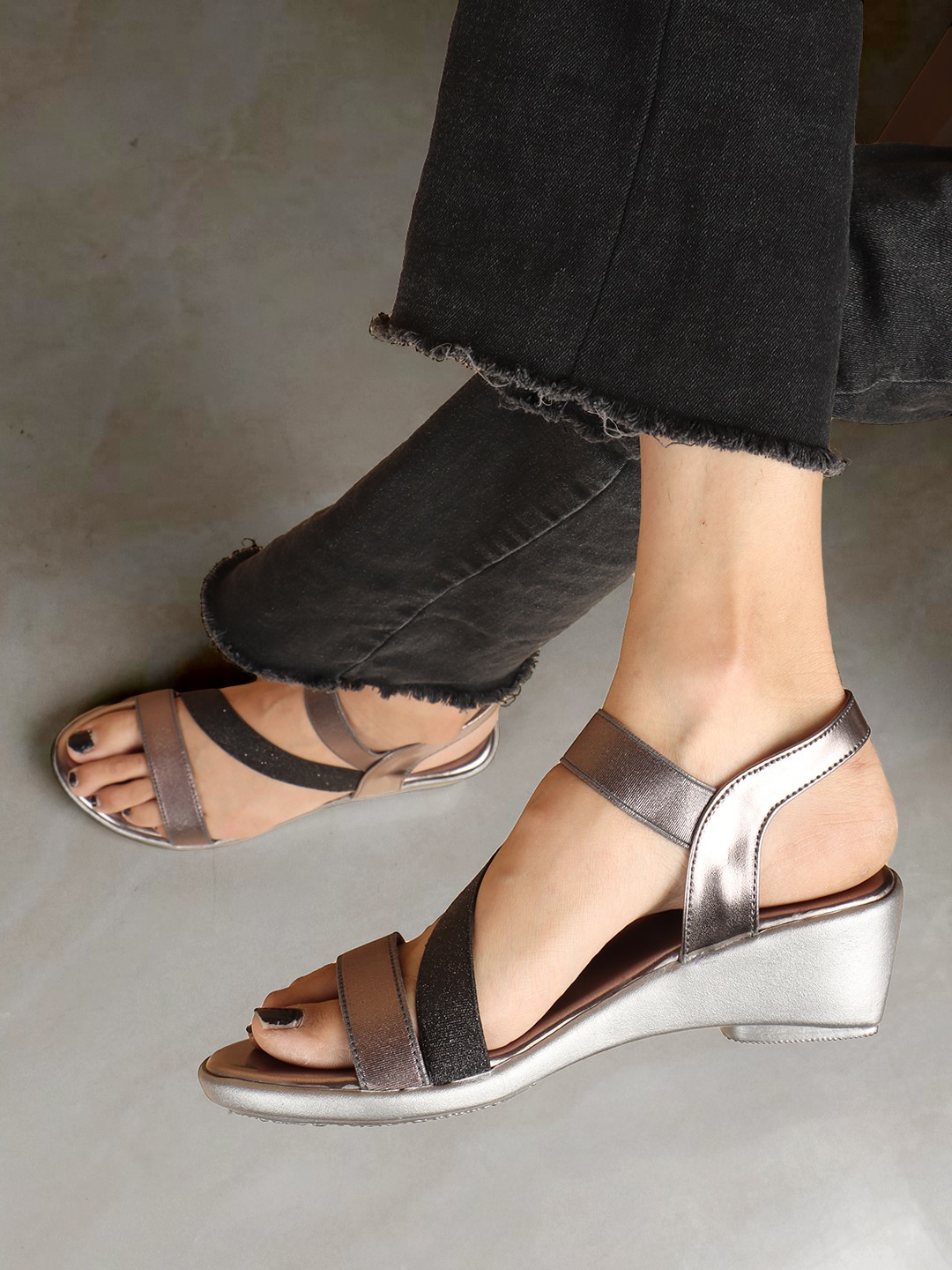 

ICONICS Shimmery Open Toe Comfort Heels, Grey