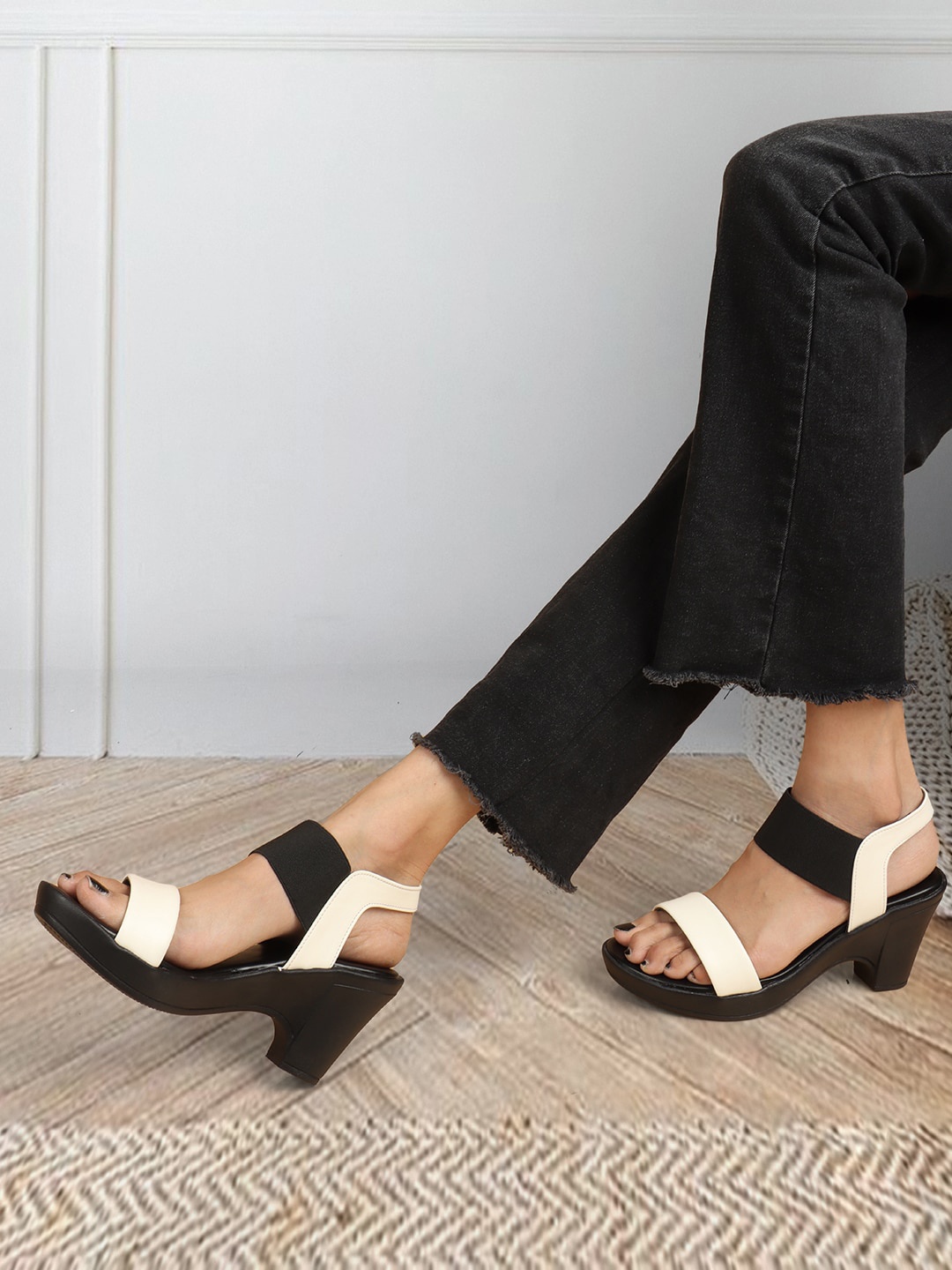 

ICONICS Colourblocked Platform Heels, White