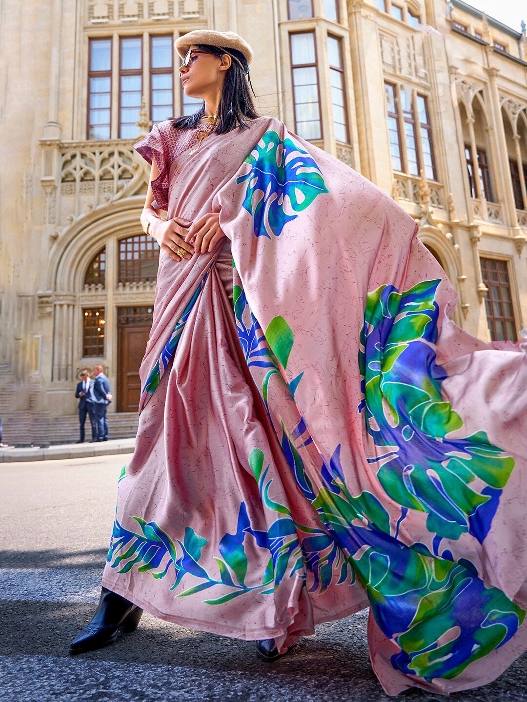 

Mitera Mauve & Blue Floral Printed Block Print Saree