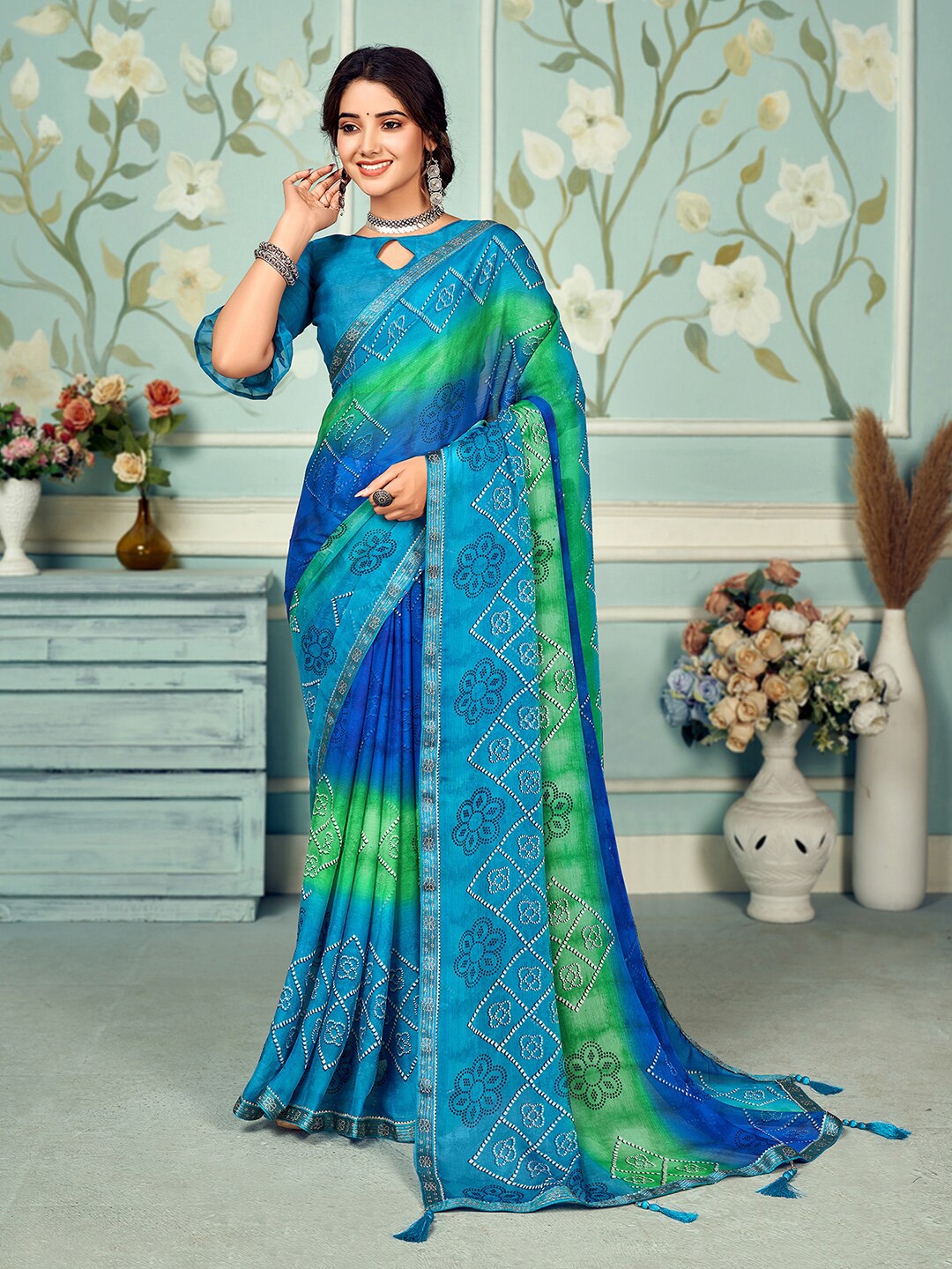 

Mitera Blue & Off White Bandhani Printed Poly Chiffon Bandhani Saree