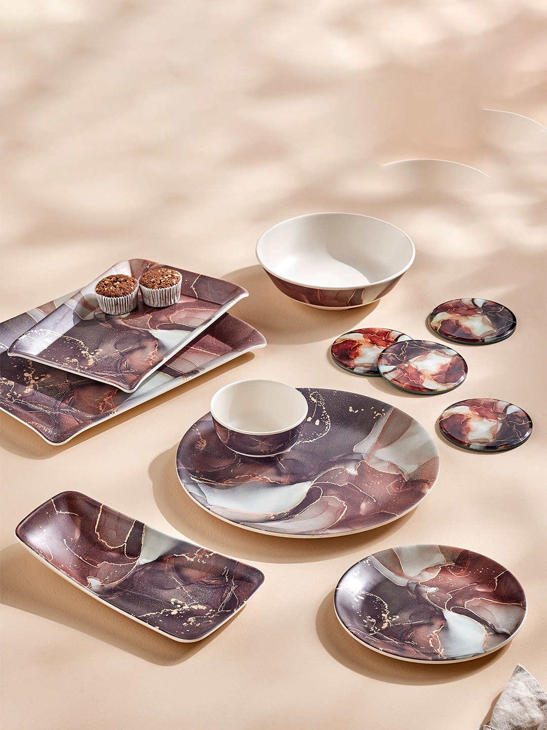 

Home Centre Brown & Maroon 1 Piece Printed Melamine Glossy Plates