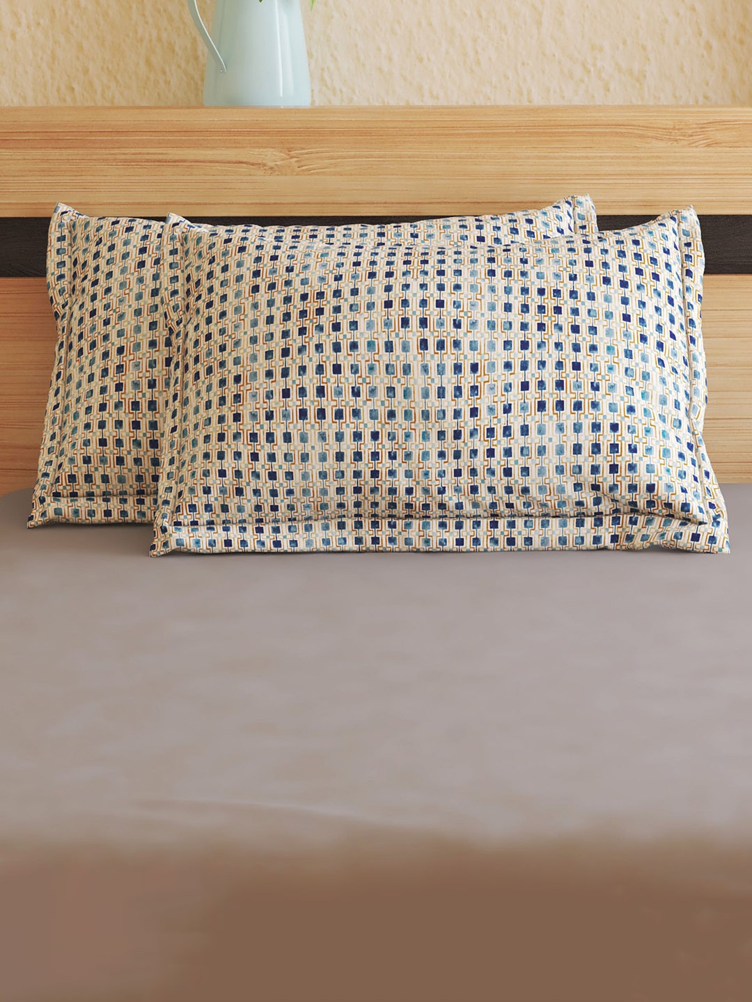 

Home Centre Colour Refresh Blue 2 Pieces Printed Pillow Covers