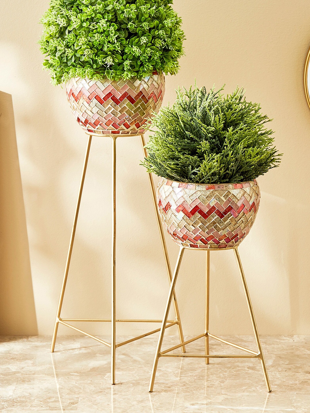 

Home Centre Mabel Gold Toned & Red Glass & Mosaic Zigzag Pattern Planter With Stand