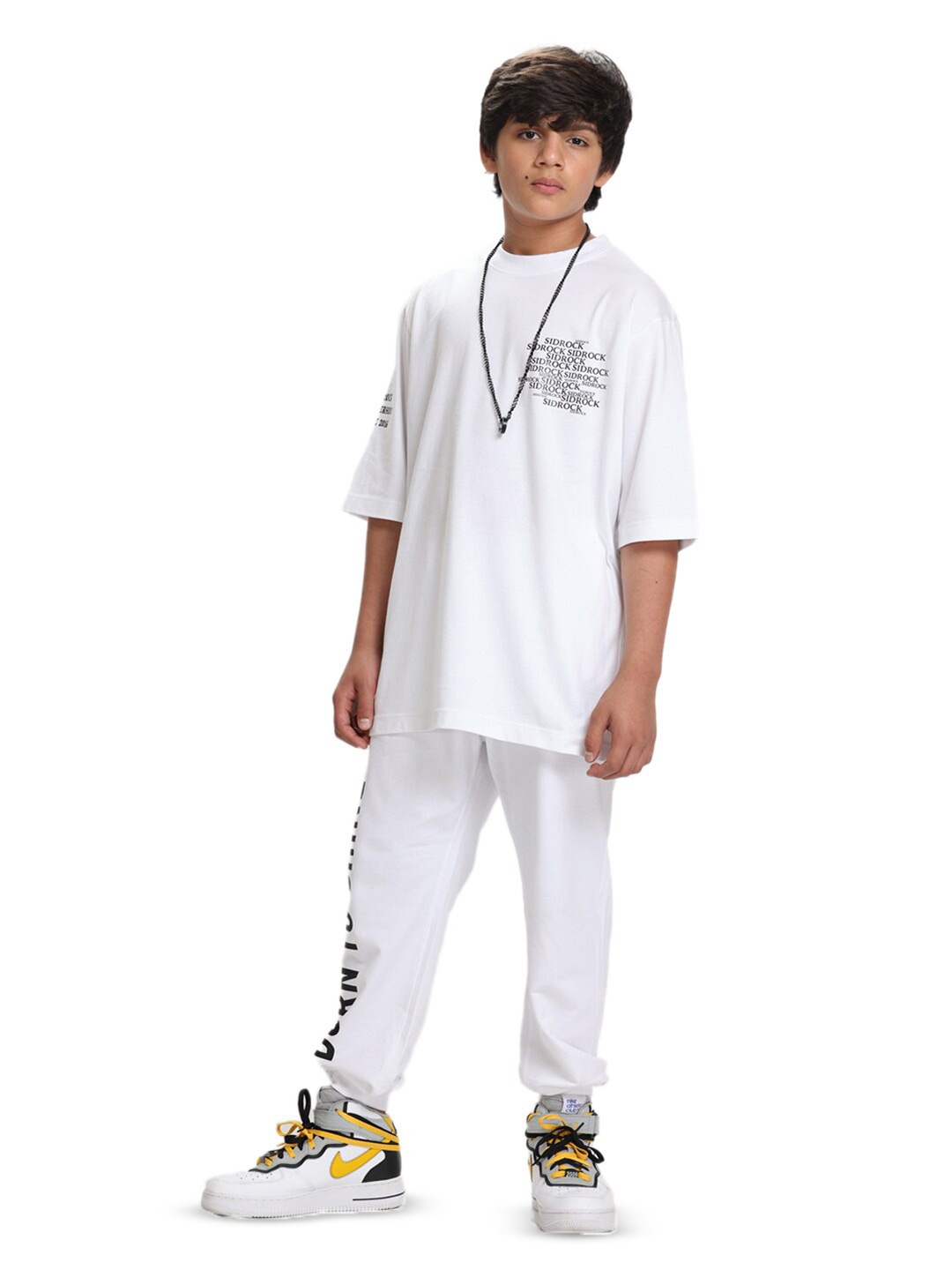 

SIDROCK Boys Printed T-Shirt With Trousers, White