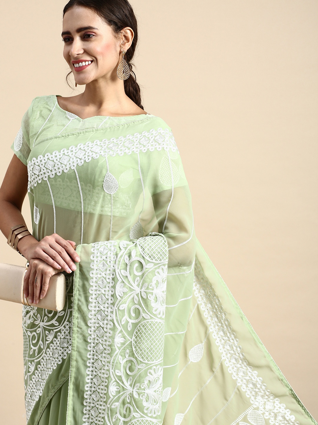 

VAIRAGEE Ethnic Motifs Embroidered Poly Georgette Saree, Olive