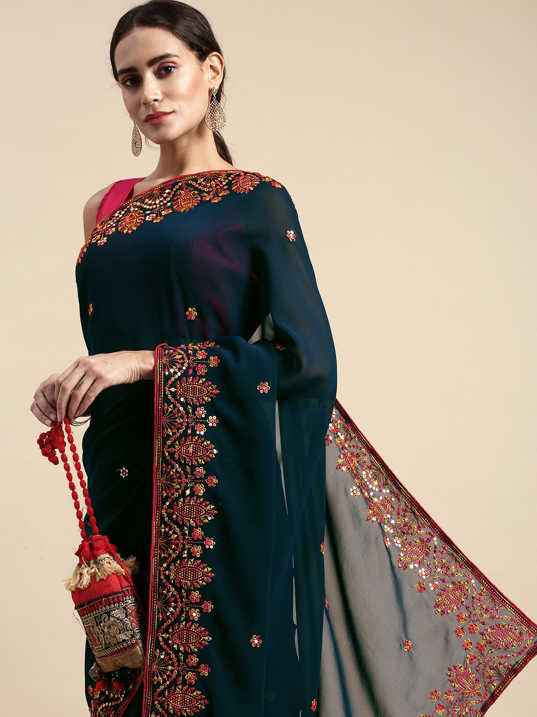 

VAIRAGEE Floral Embroidered Poly Georgette Saree, Teal