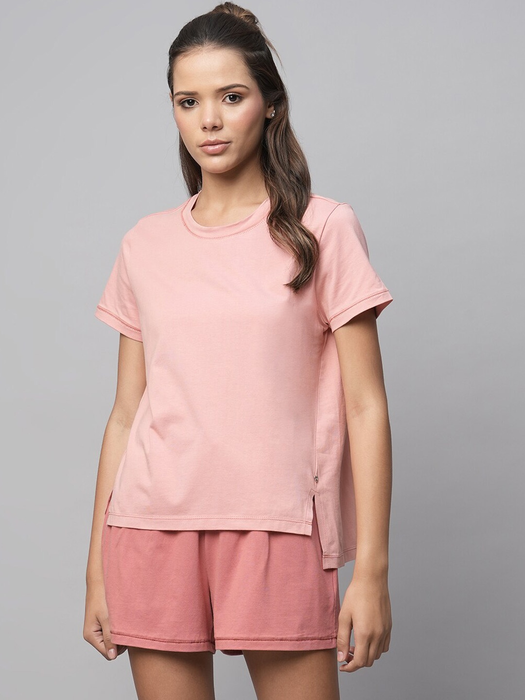 

Chemistry Women High-Low Hem T-Shirt With Shorts, Pink