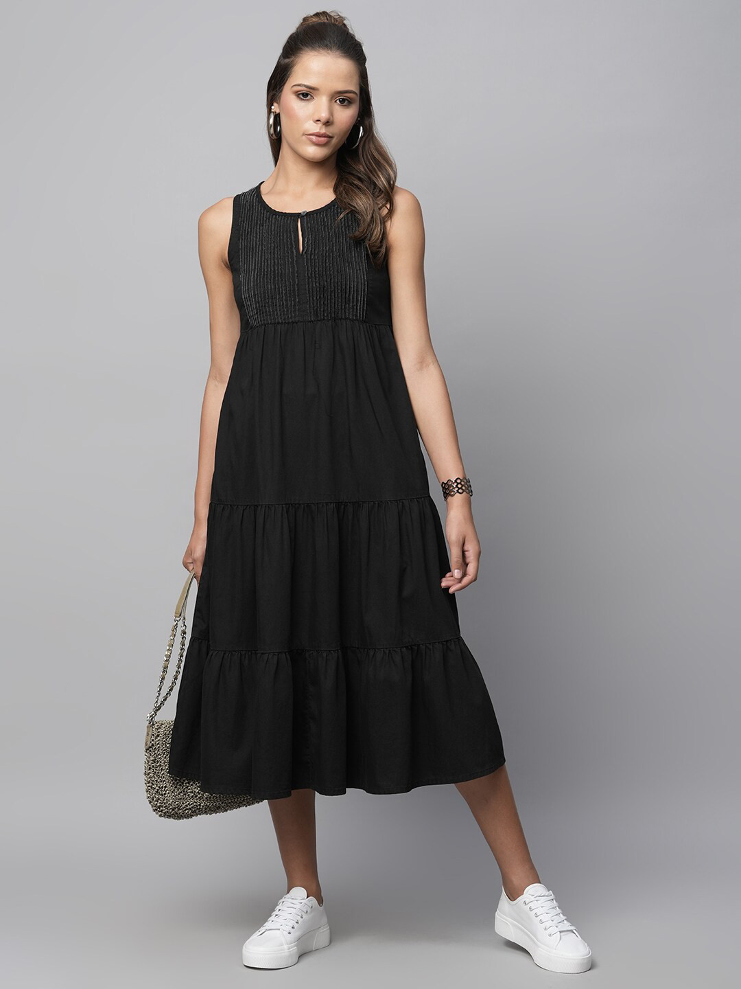 

Chemistry Solid Pure Cotton Sleeveless Tiered Empire Midi Dress, Black