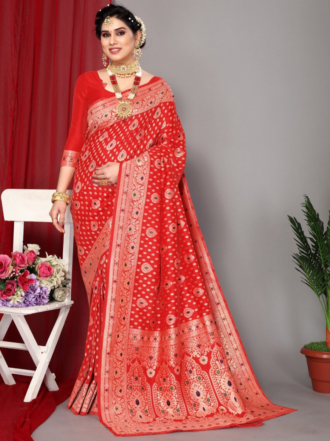 

VEERAX Woven Design Zari Pure Silk Banarasi Saree, Red