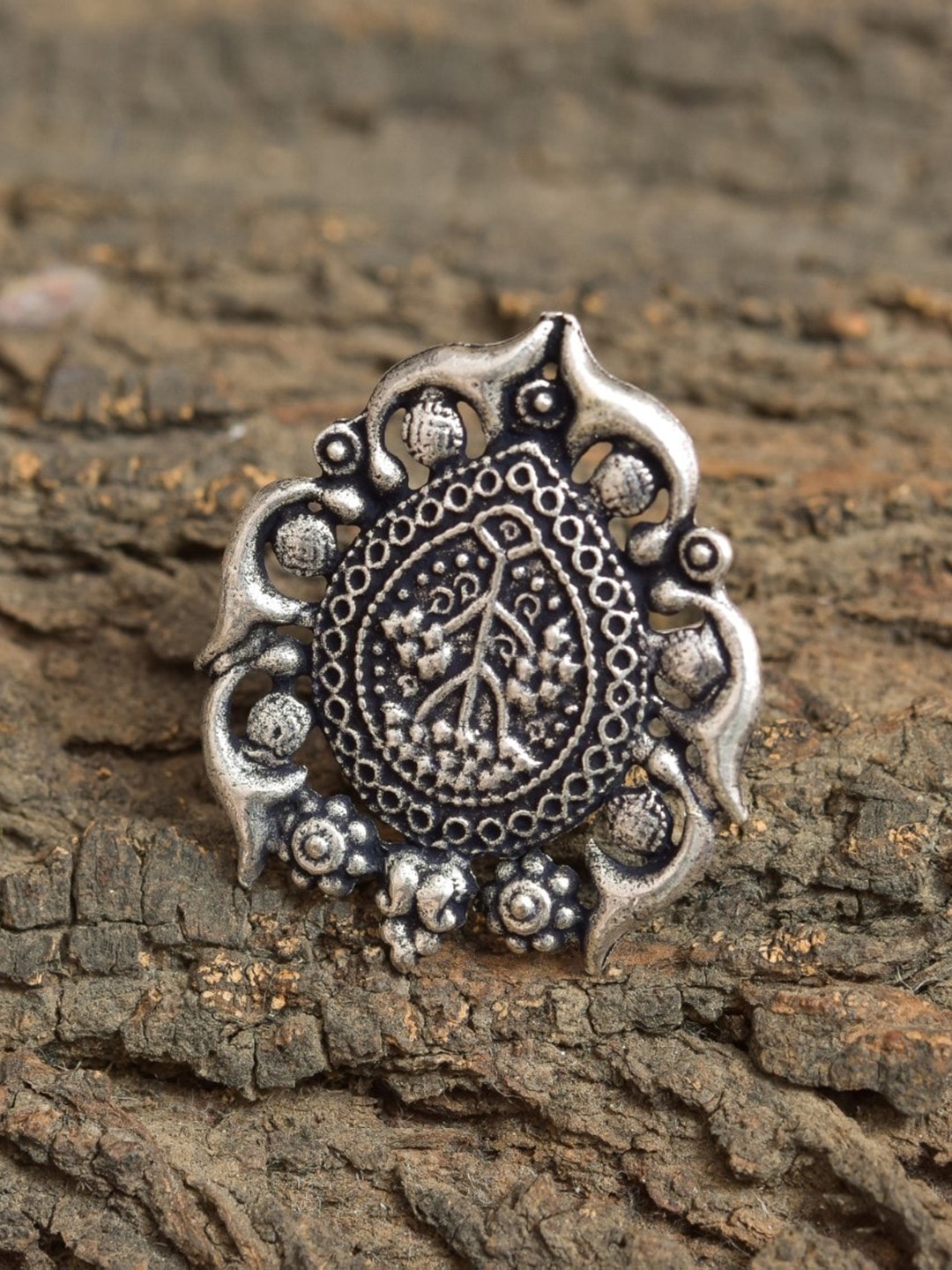 

ROHINIKA Silver-Plated Oxidised Adjustable Finger Ring