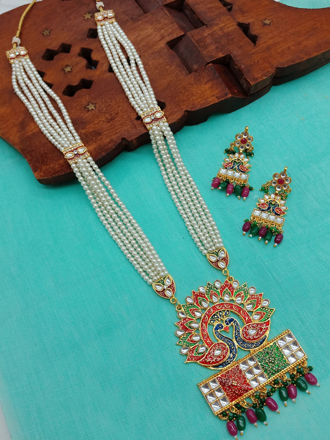 

AASHISH IMITATION Gold-Plated Peacock Jewellery Set, White