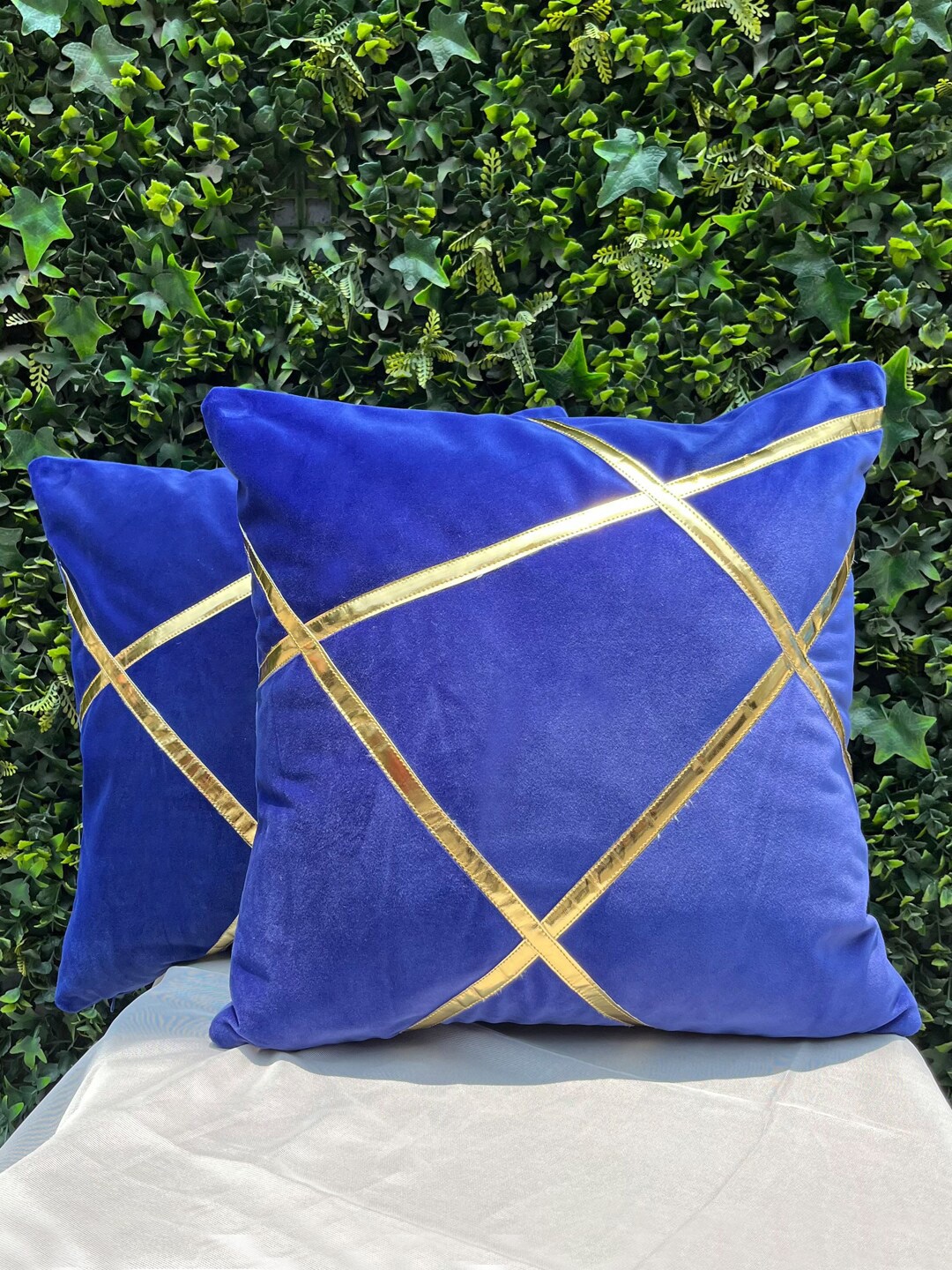 

Seevo Blue & Gold-Toned 2 Pieces Geometric Velvet Square Cushion Covers