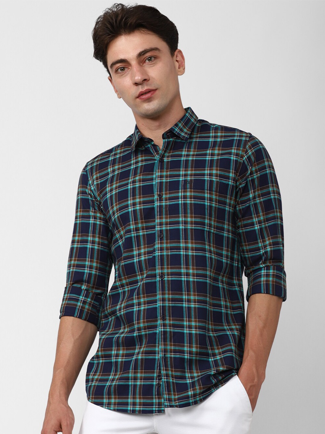 

Peter England Casuals Slim Fit Checked Pure Cotton Casual Shirt, Navy blue