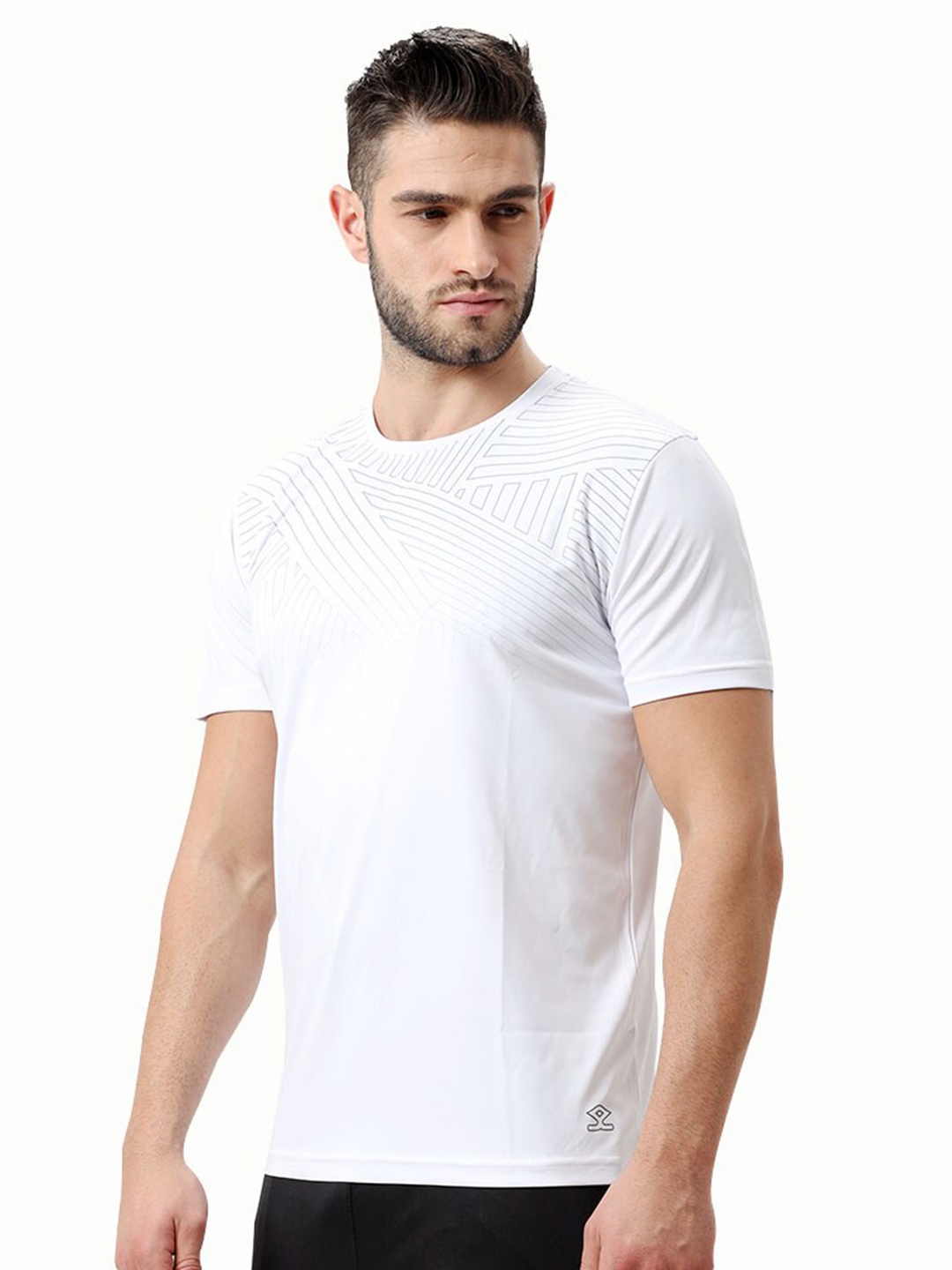 

Shrey White Geometric Printed Sports T-shirt