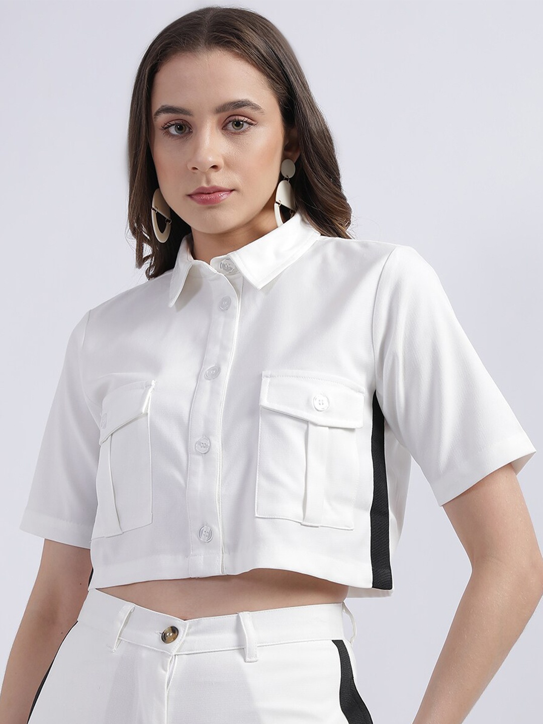 

CENTRESTAGE Shirt Style Crop Top, Off white