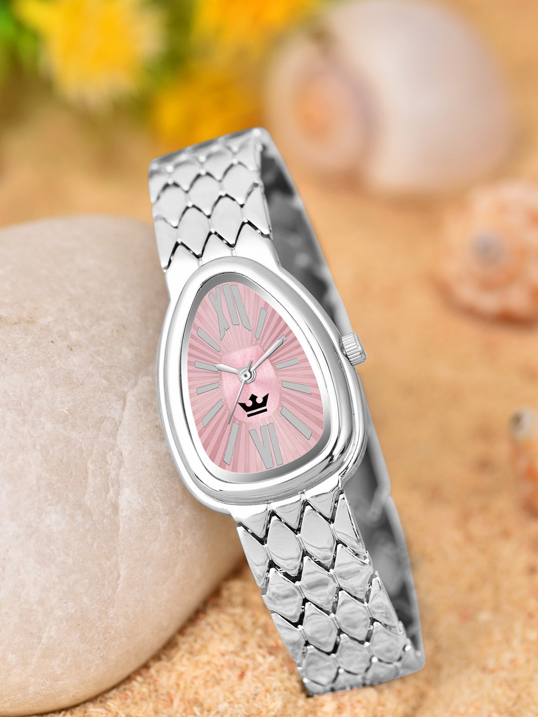 

CRESTELLO Women Patterned Bracelet Style Straps Analogue Watch CR-CBR133-PNKSLV, Pink