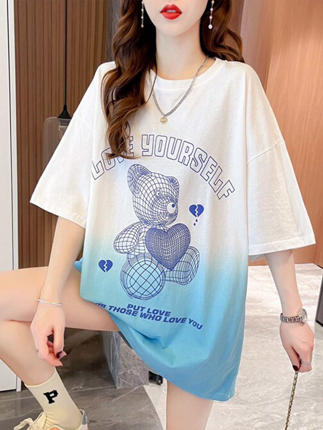 

StyleCast Blue Graphic Printed Drop-Shoulder Longline Oversized T-shirt