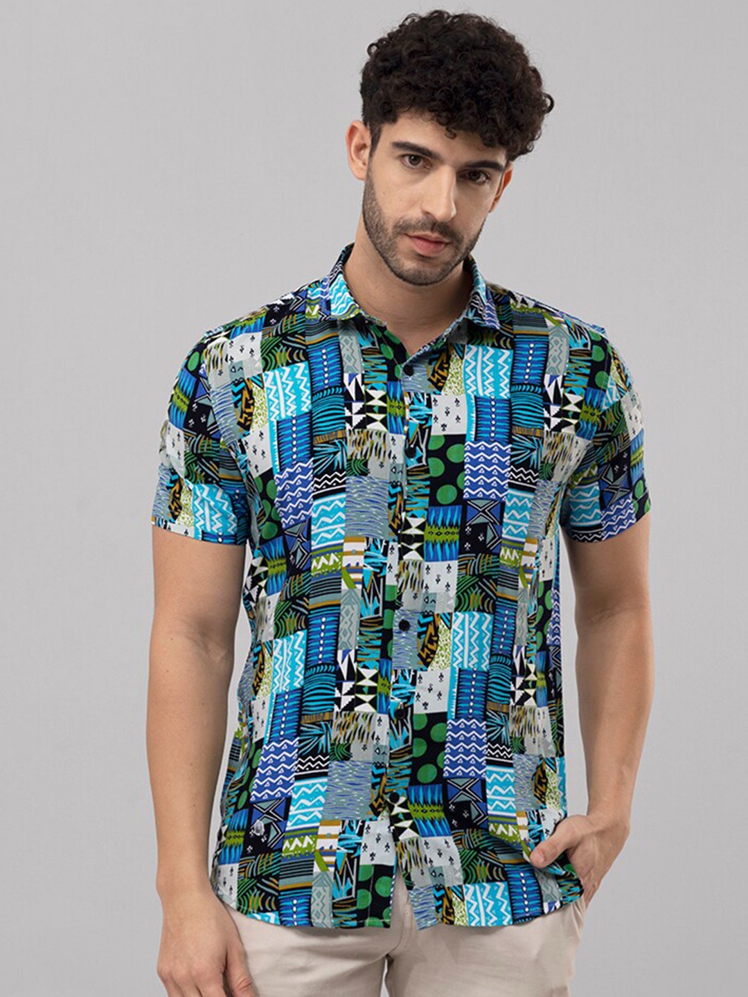 

Snitch Blue & Green Ethnic Motifs Printed Classic Slim Fit Casual Shirt
