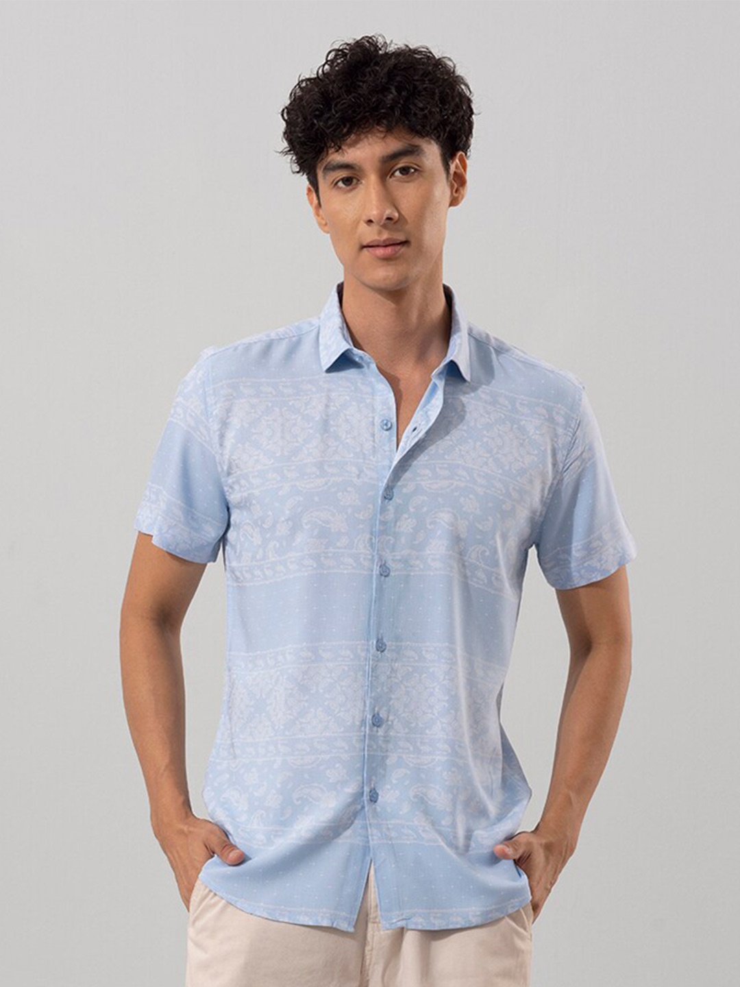 

Snitch Blue Classic Slim Fit Ethnic Printed Casual Shirt