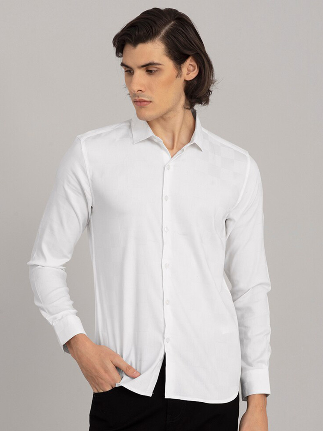 

Snitch White Classic Slim Fit Self Deisgn Cotton Casual Shirt