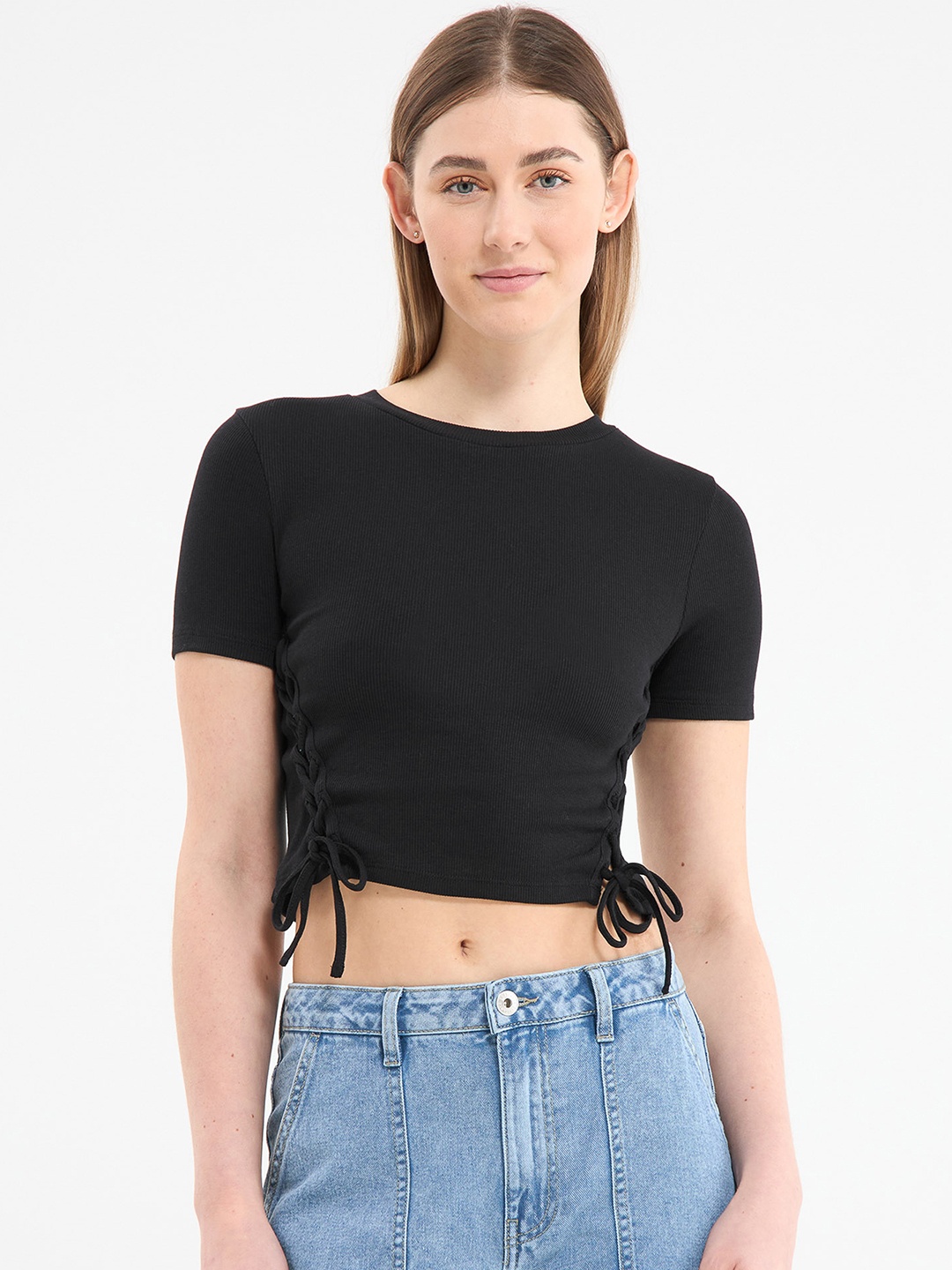 

TERRANOVA Lace-Up & Tie-Up Detail Crop Top, Black